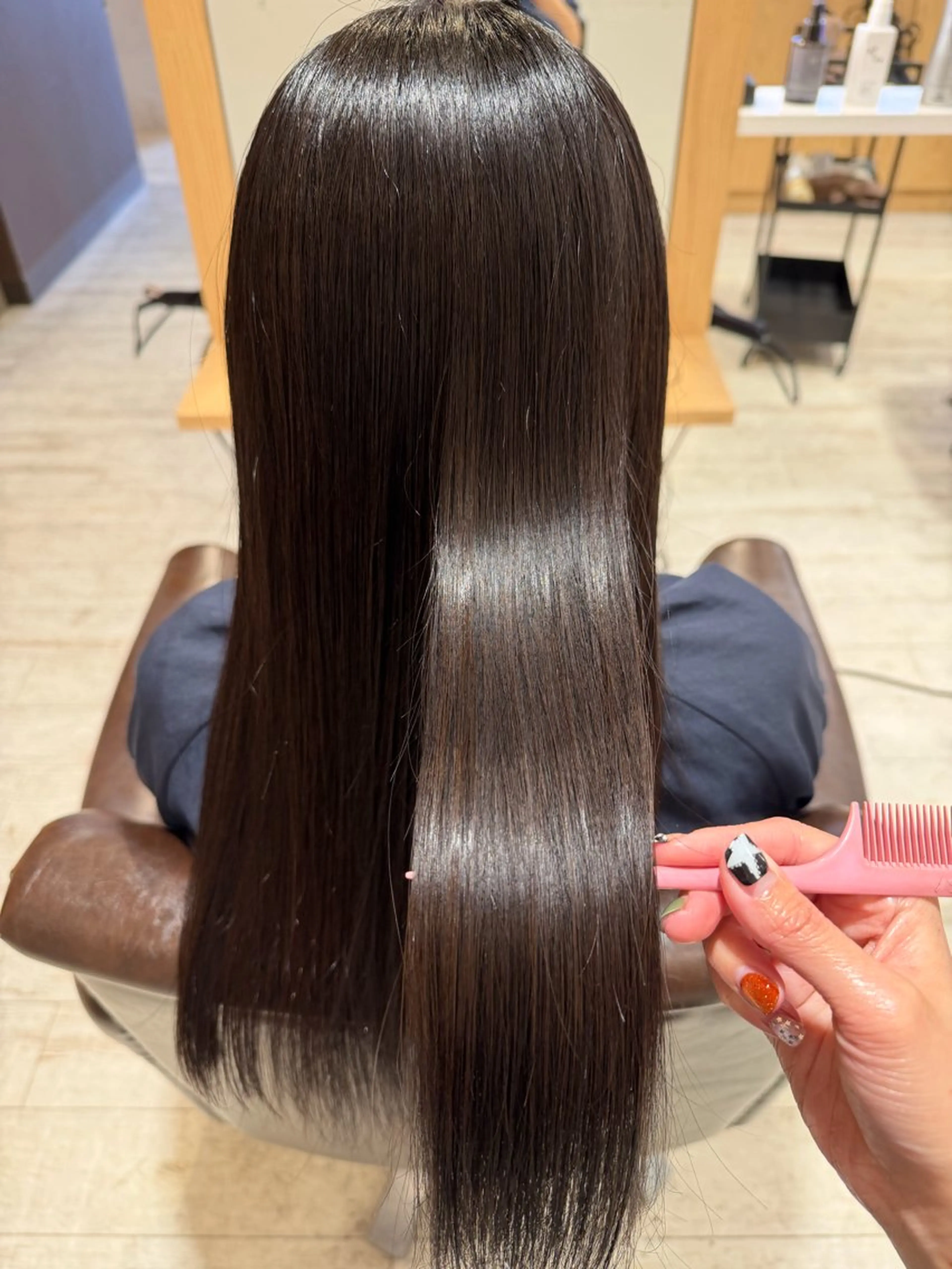 セミロング 能松 玲奈のヘアスタイル