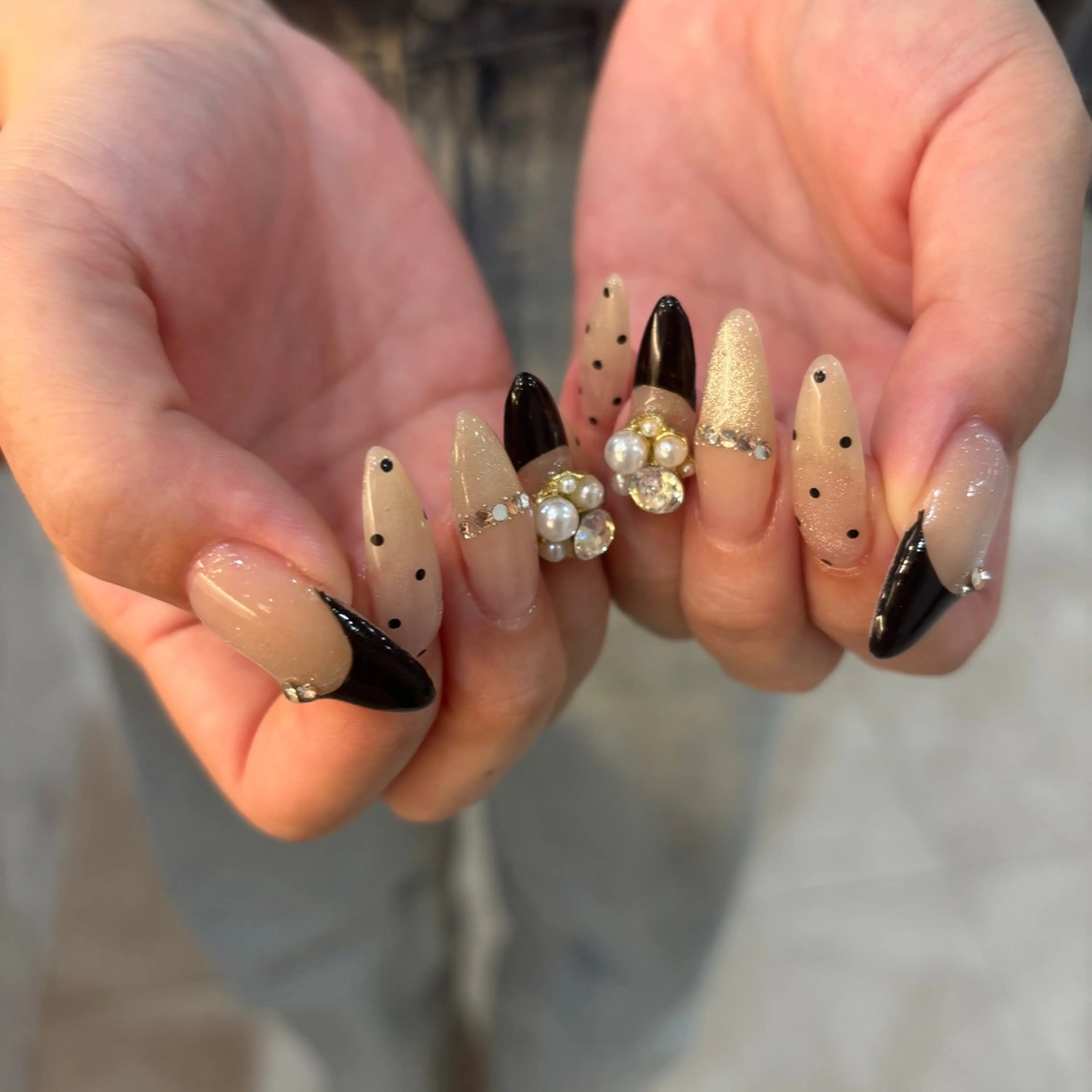 ネイル ハンドネイル フットネイル 栗田 ゆう子のネイルデザイン