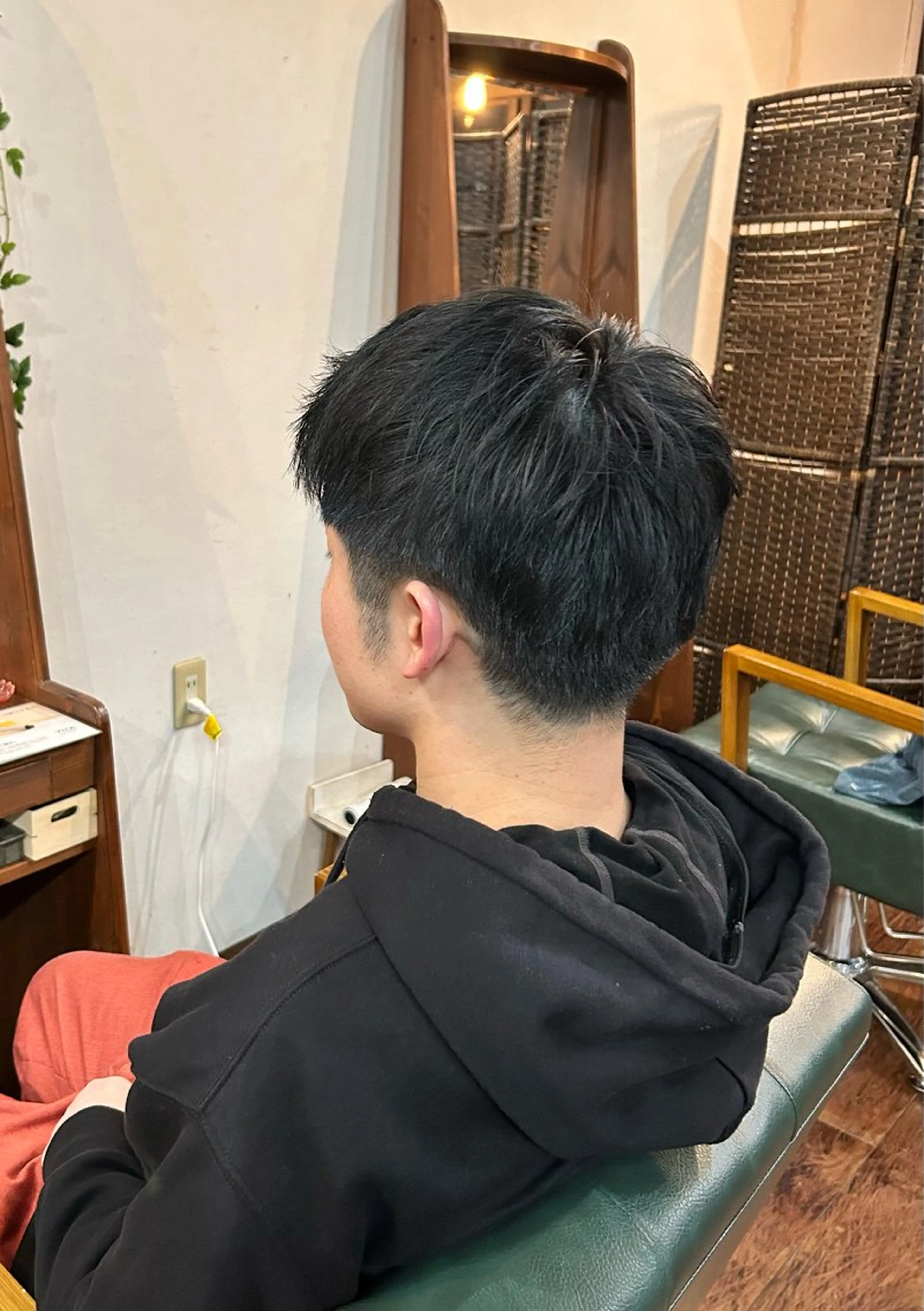 カラー 黒髪 ブルーカラー ブルーブラック STORY所属・story 増田 わかなのヘアスタイル