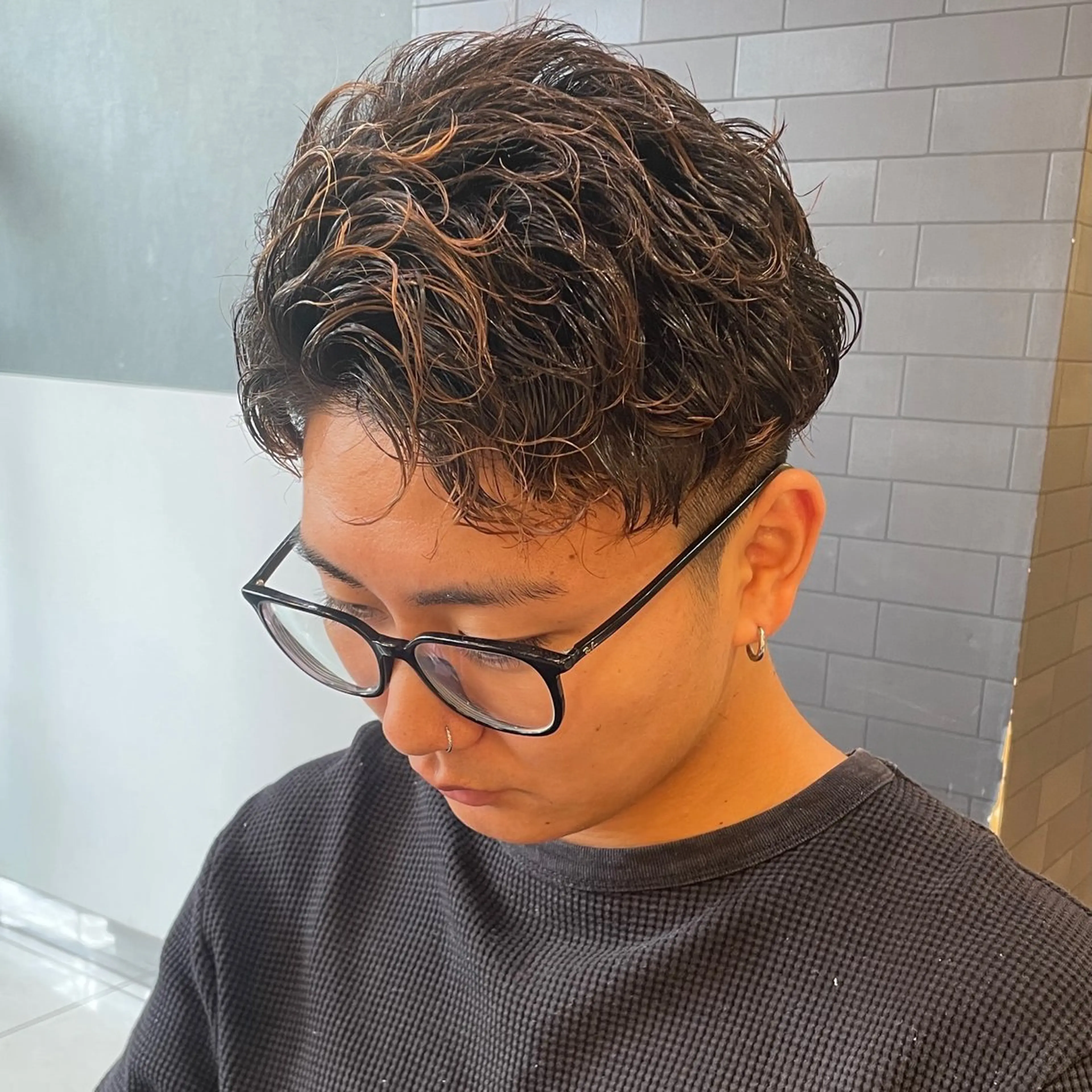 ショート パーマ メンズ メンズパーマ ニュアンスパーマ カット ヘアカラー パーマ メンズヘア特化 崎田 成人のヘアスタイル