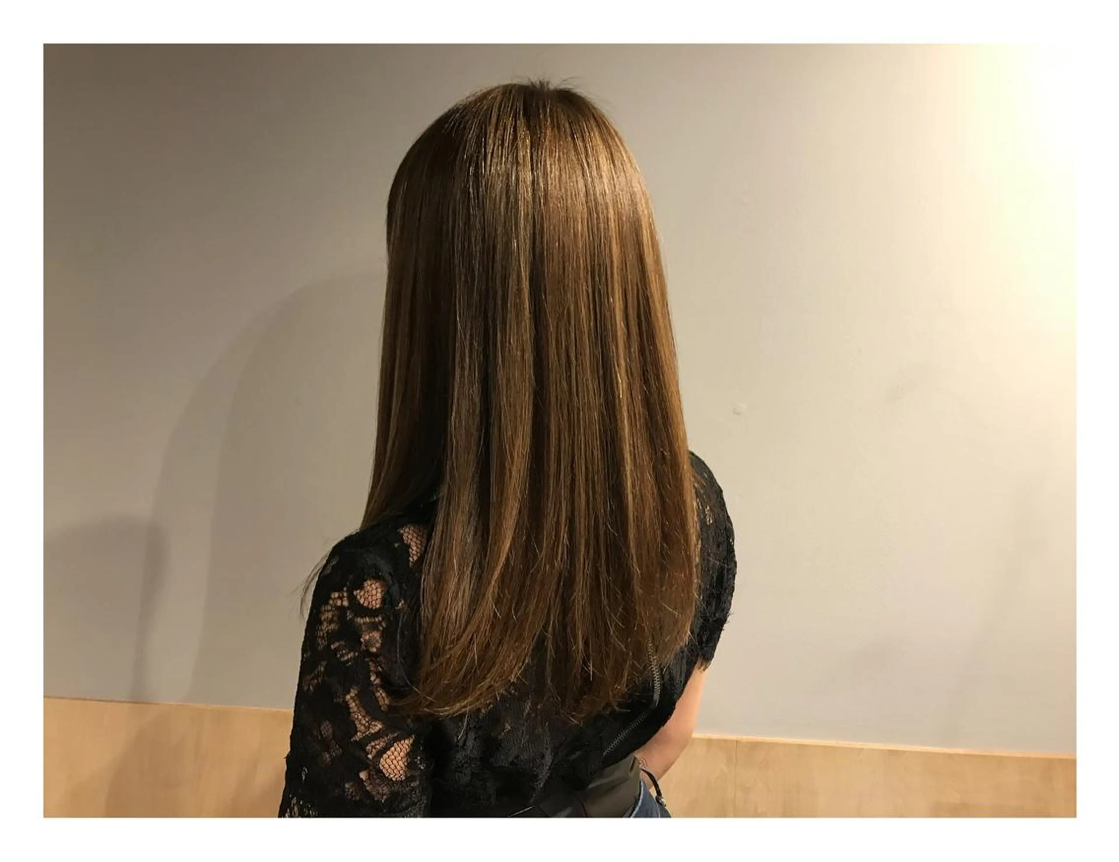 セミロング カラー ブリーチ ケアブリーチ ダブルカラー ハイライトカラー インナーカラー 【美髪とカット】 AKIFUMIのヘアスタイル