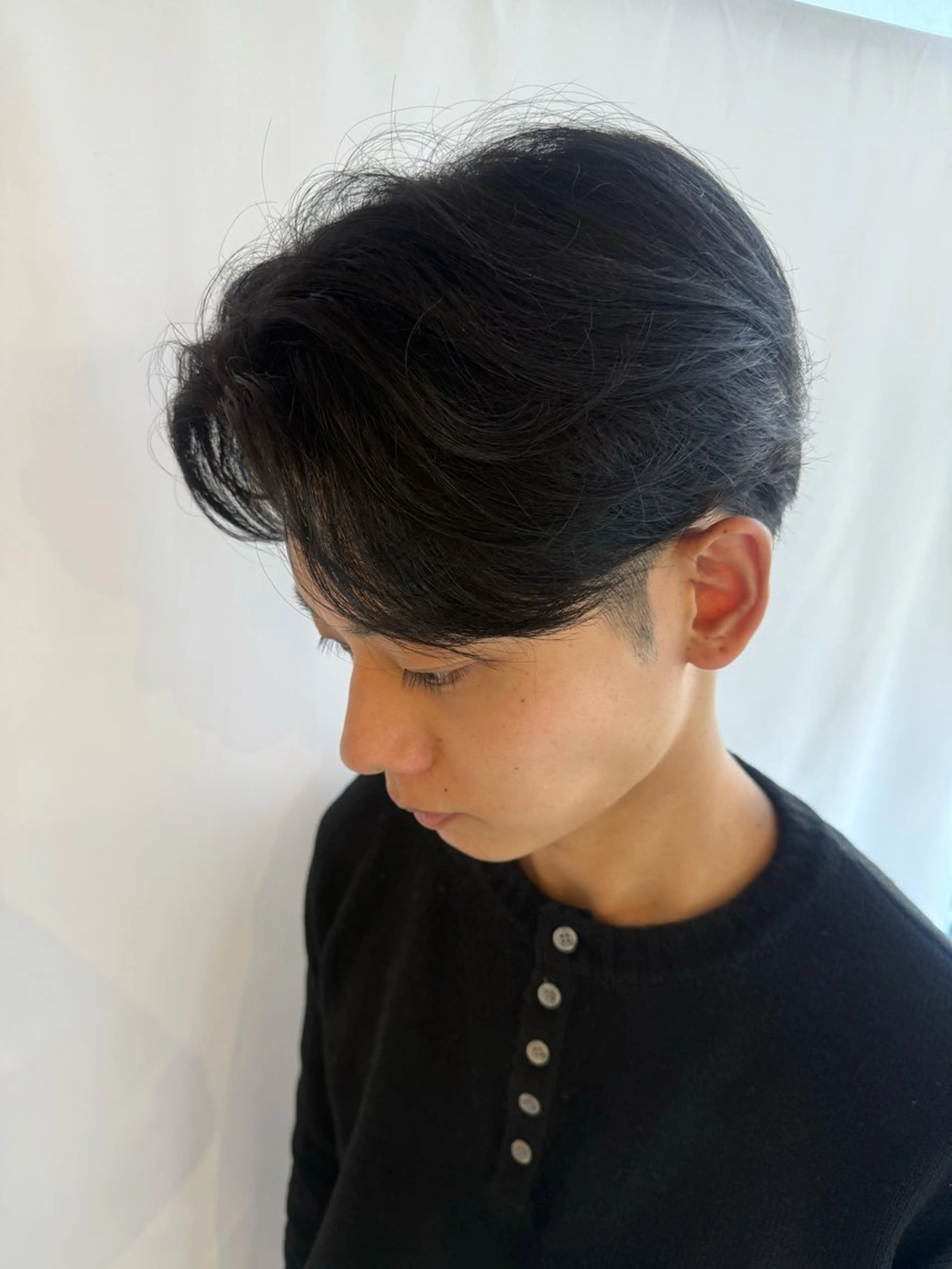 ミディアム メンズ ミディアムパーマ メンズパーマ レイヤーカット カット パーマ 中村 透和のヘアスタイル