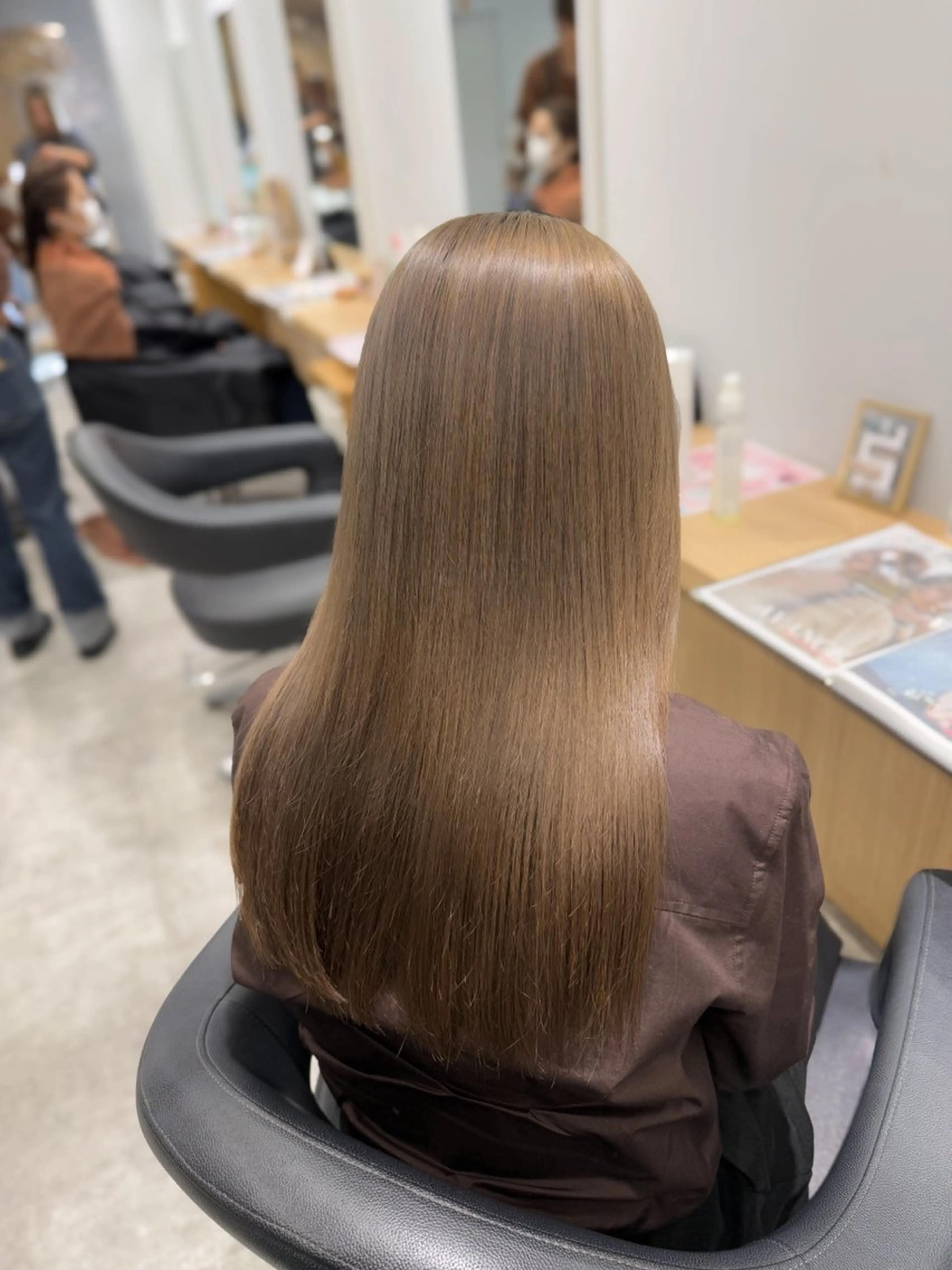 ロング カラー ベージュカラー ブリーチ ケアブリーチ ミルクティーベージュ トリートメント ヘアカラー トリートメント 巻ける髪質改善🫧ハ イライト/永田汰伊智のヘアスタイル