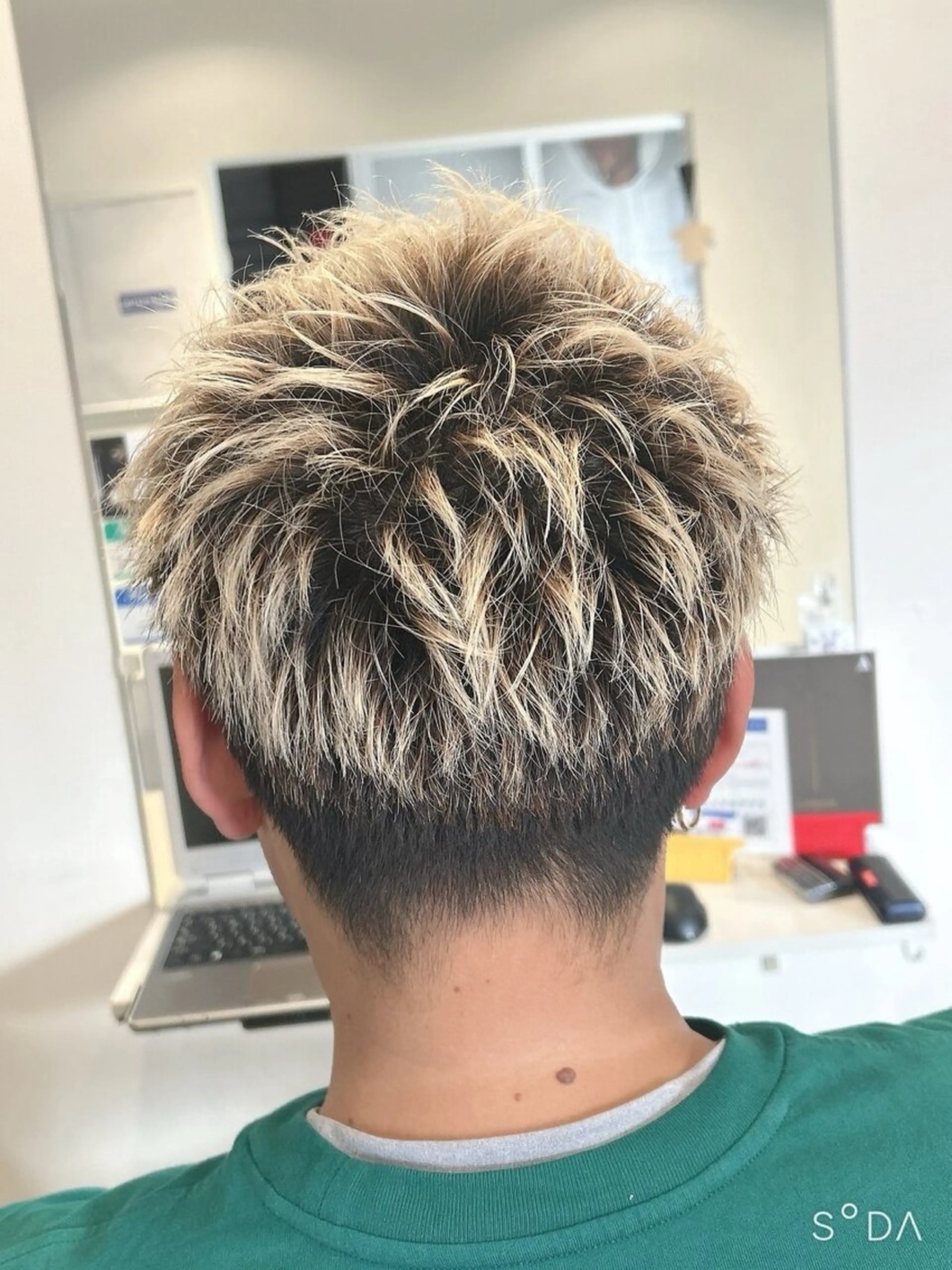 カラー メンズ カット ヘアカラー 原谷 一成のヘアスタイル