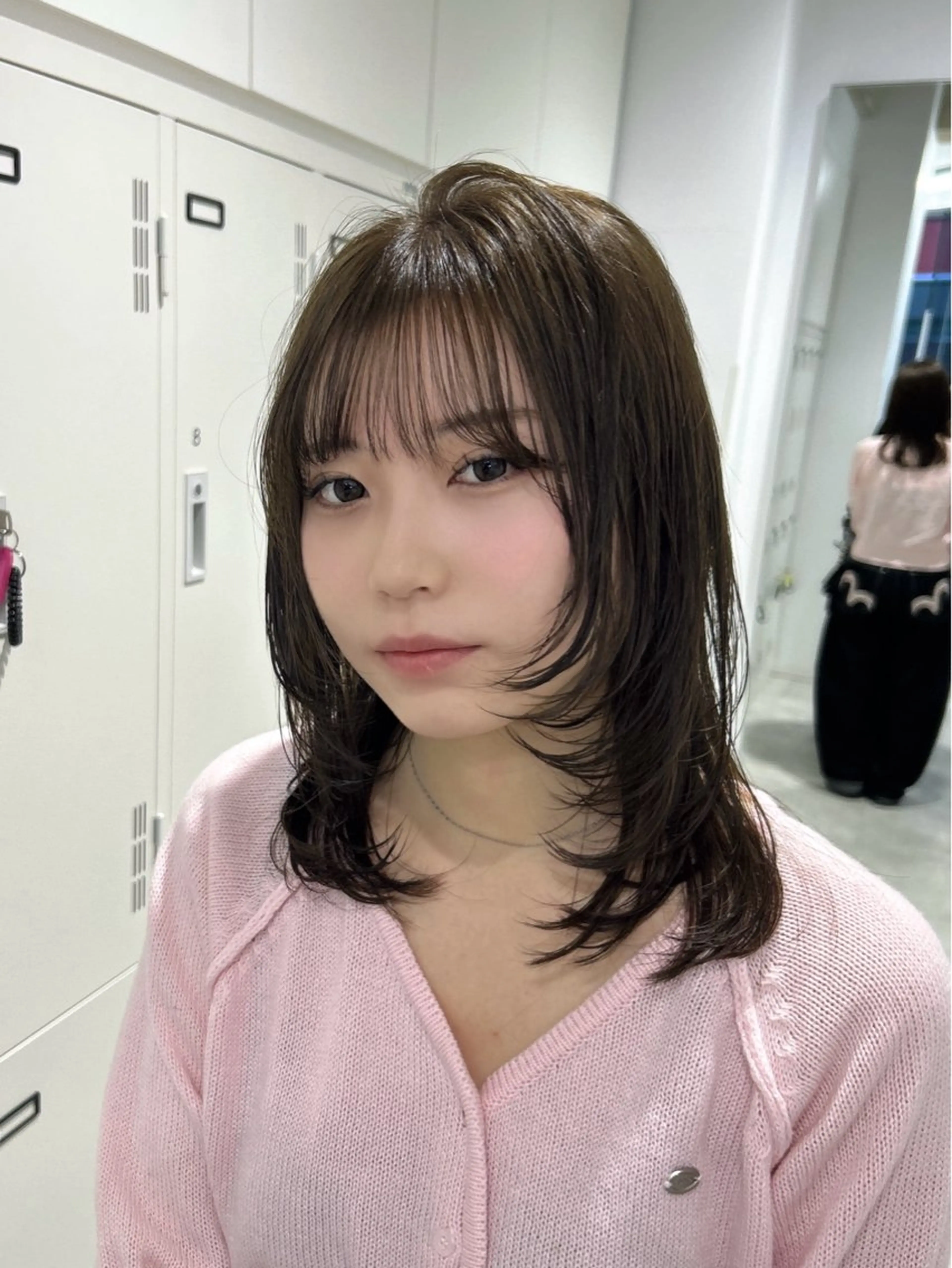 ミディアム ミディアムレイヤー レイヤーカット カット ヘアカラー 透明感ハイトーン特化 /ケアブリーチ/莉駒のヘアスタイル