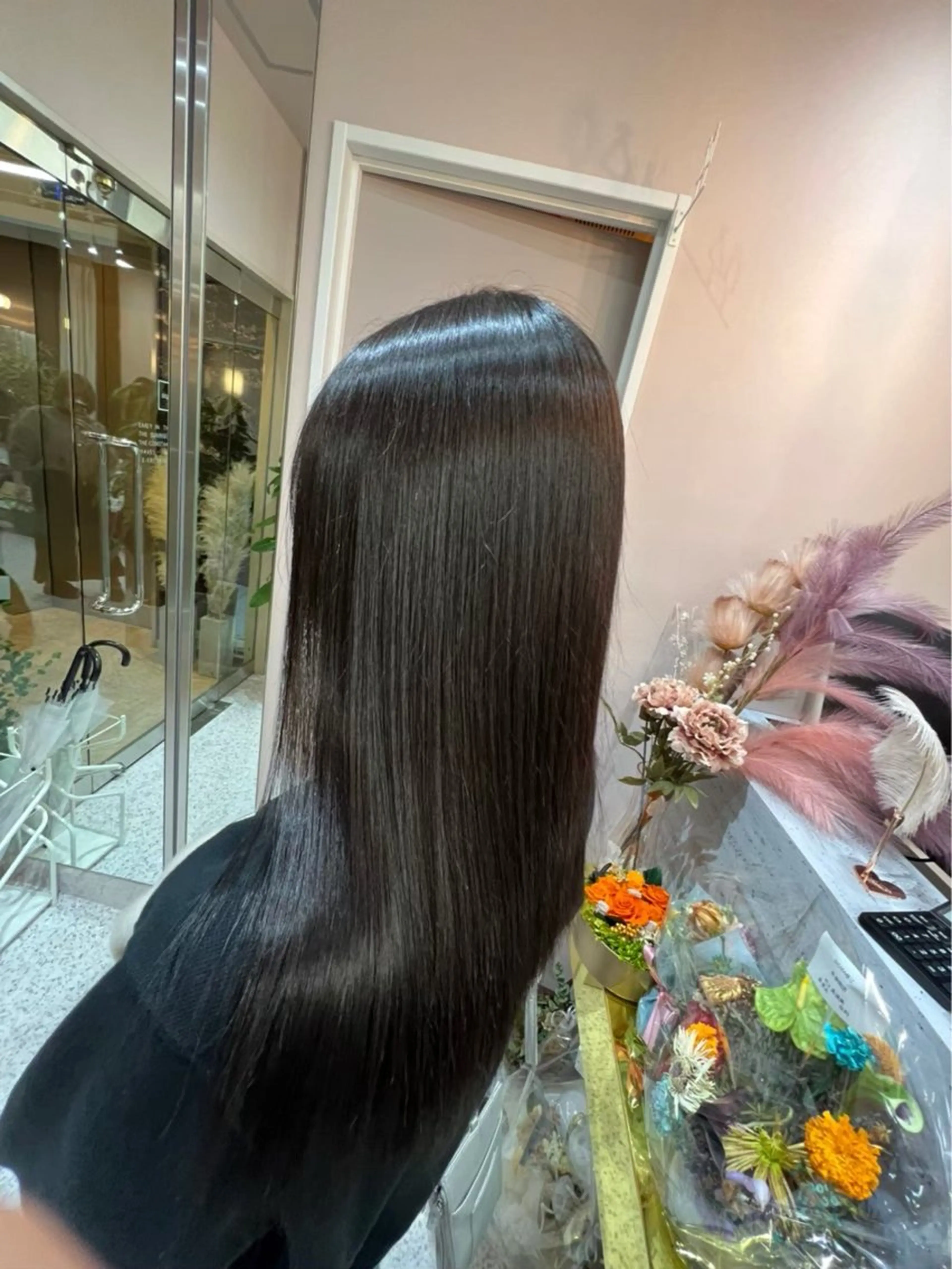 セミロング 縮毛矯正 タカダ ケンタのヘアスタイル
