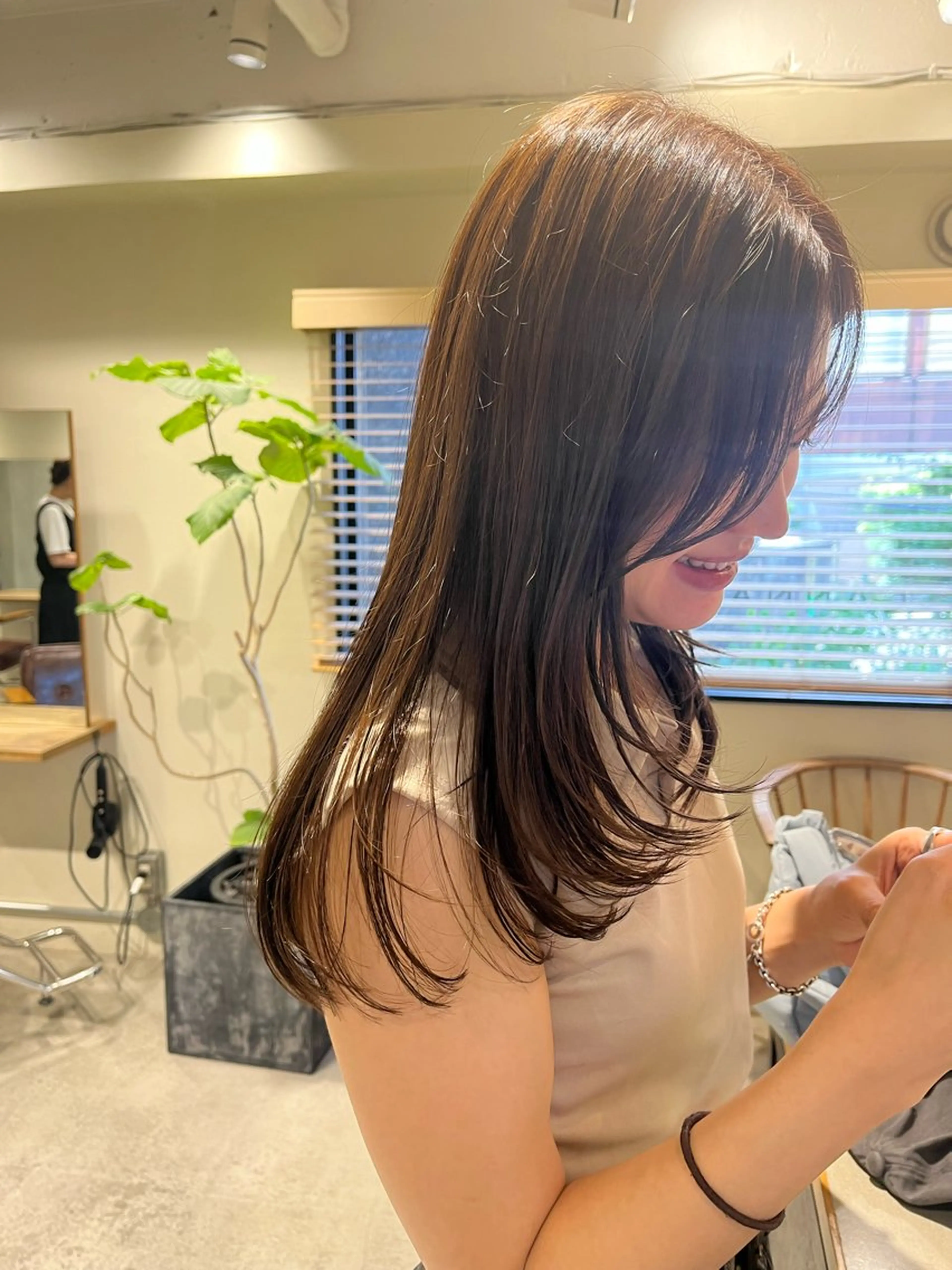 ロング カラー カット ヘアカラー パーマ 縮毛矯正 トリートメント エクステ ヘッドスパ ヘアセット 🦮shiori アイドルオタク🦮のヘアスタイル