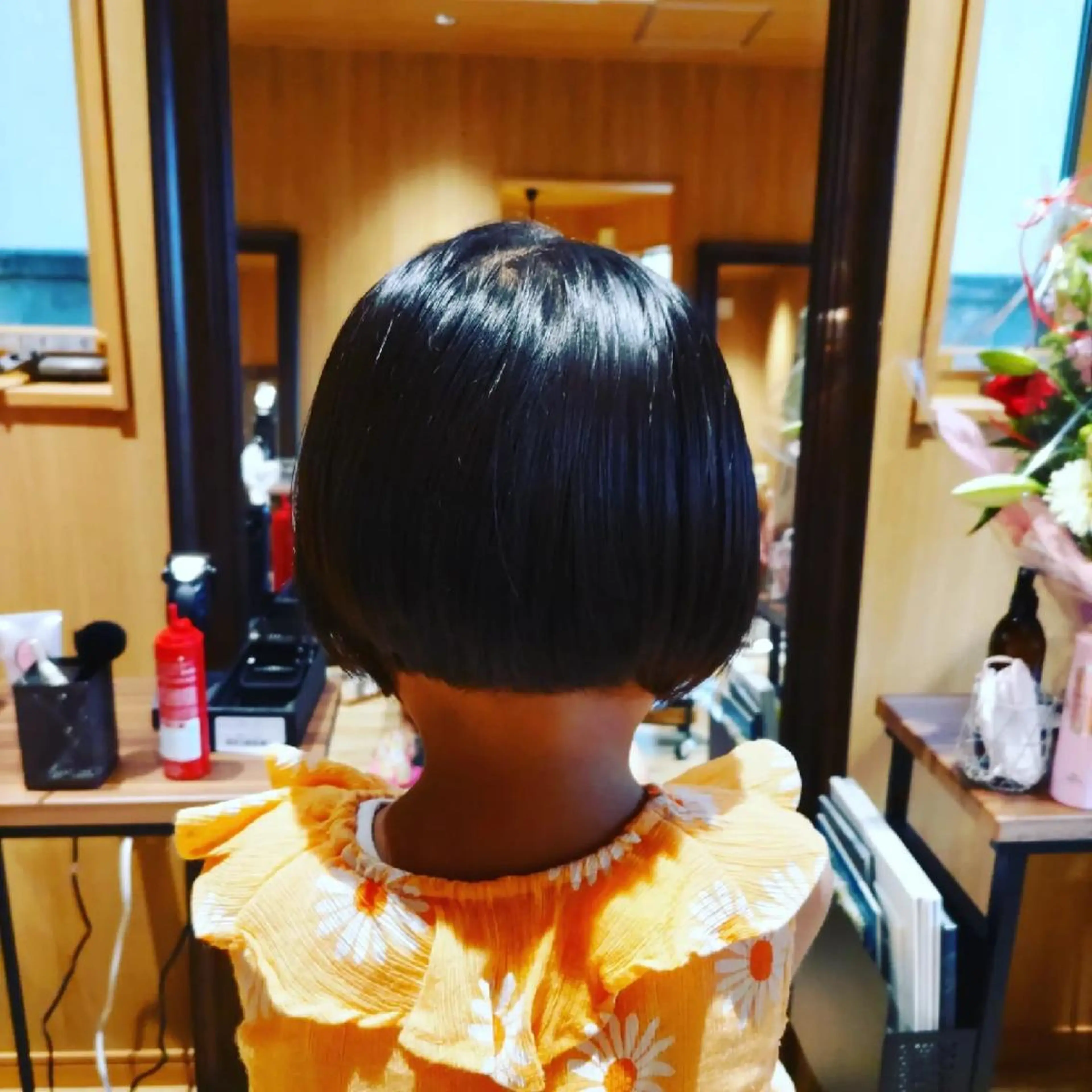 ショート ボブ Uketoru 横田健のヘアスタイル