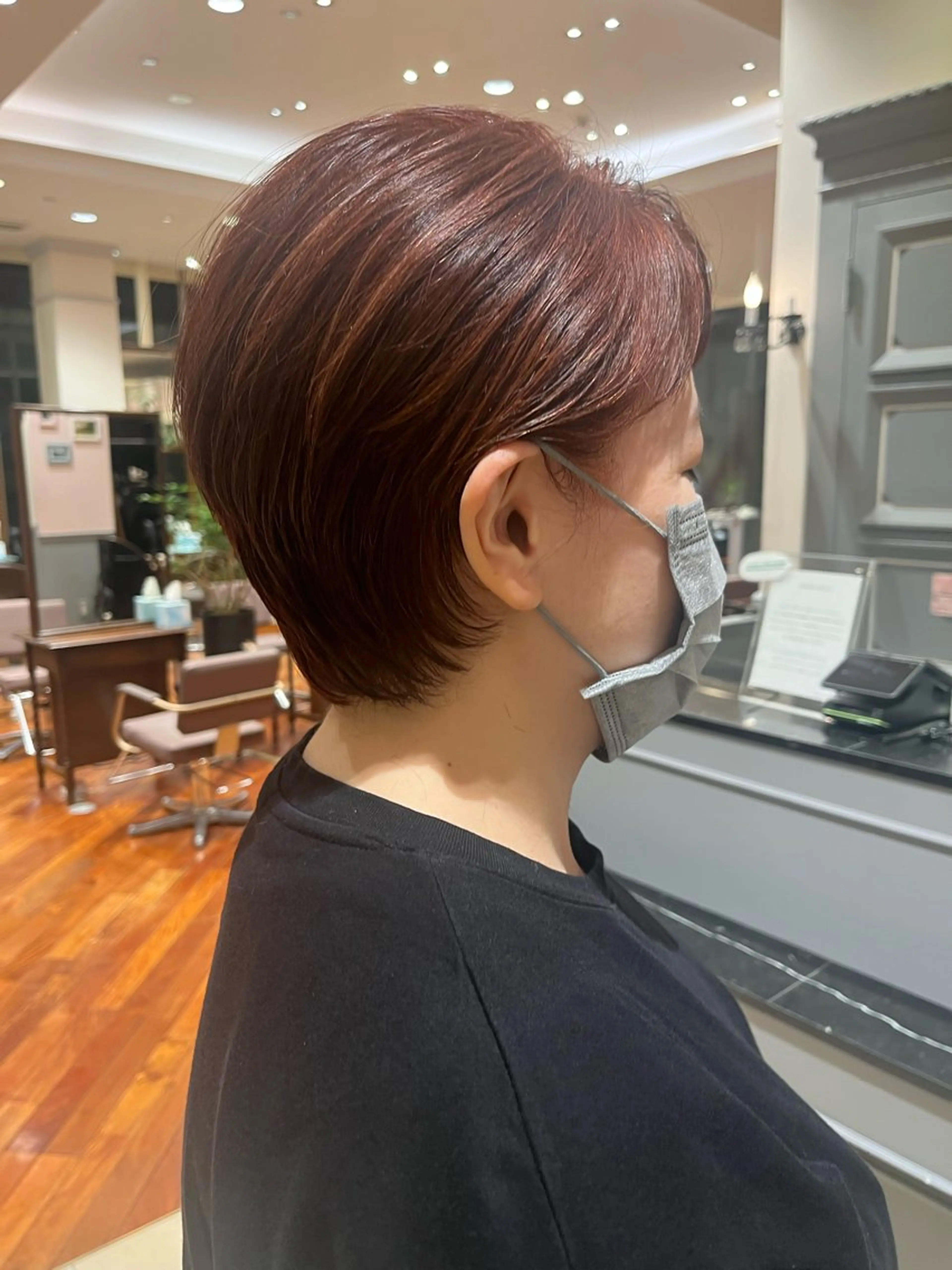 ショート 梅本 佳容子のヘアスタイル