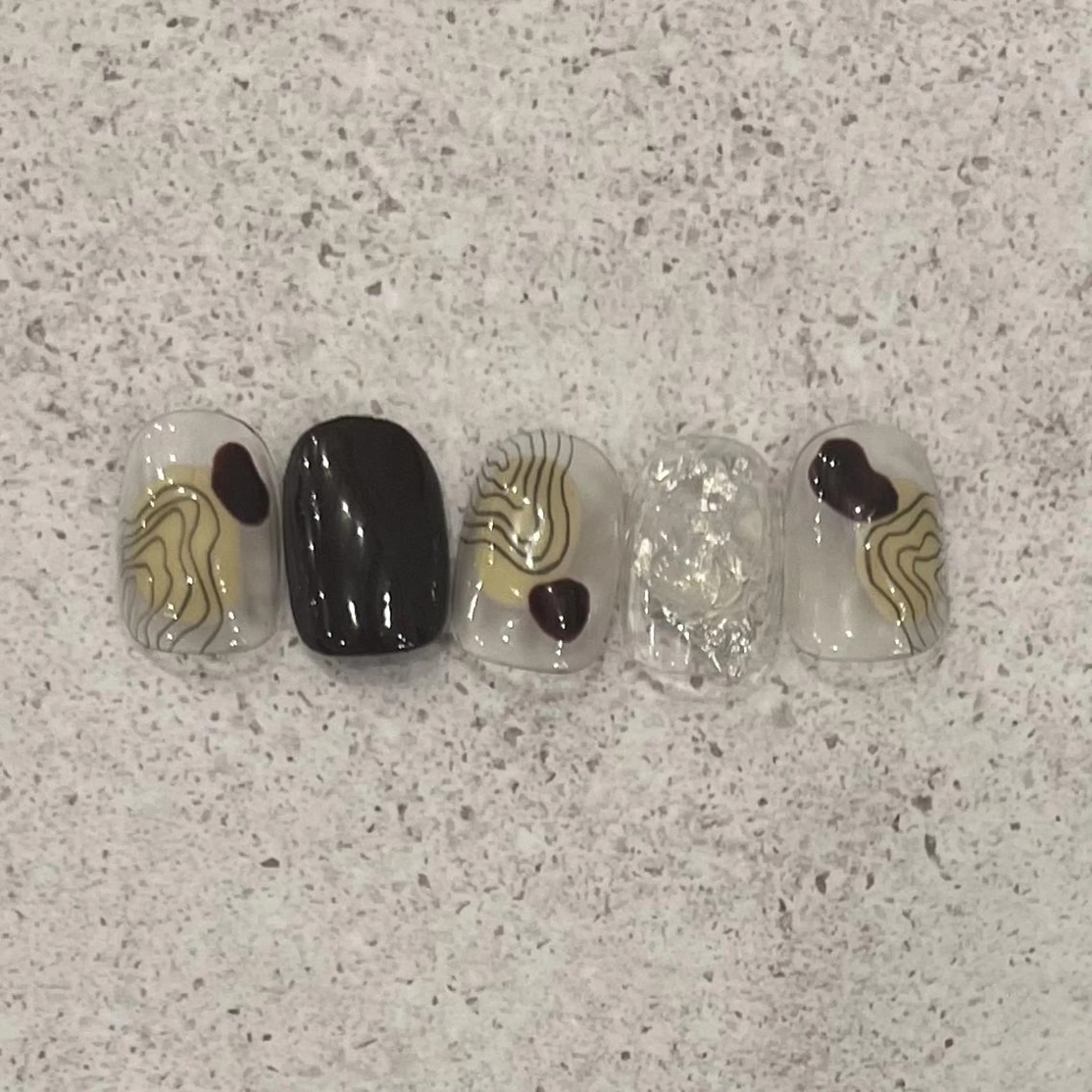 ネイル favori金山 山添のネイルデザイン