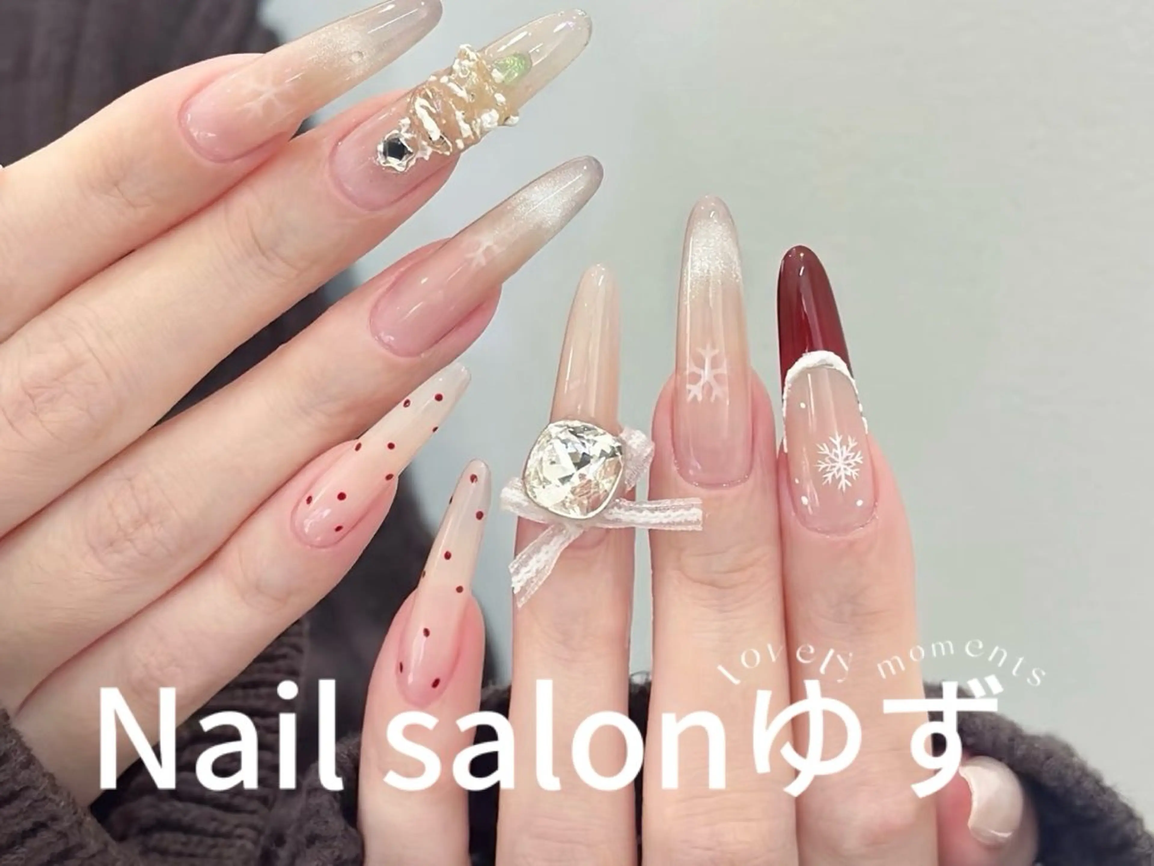 ネイル オーロラネイル フレンチネイル ジェルネイル ガラスフレンチ 韓国ネイル ハンドネイル ネイルサロン ゆずのネイルデザイン