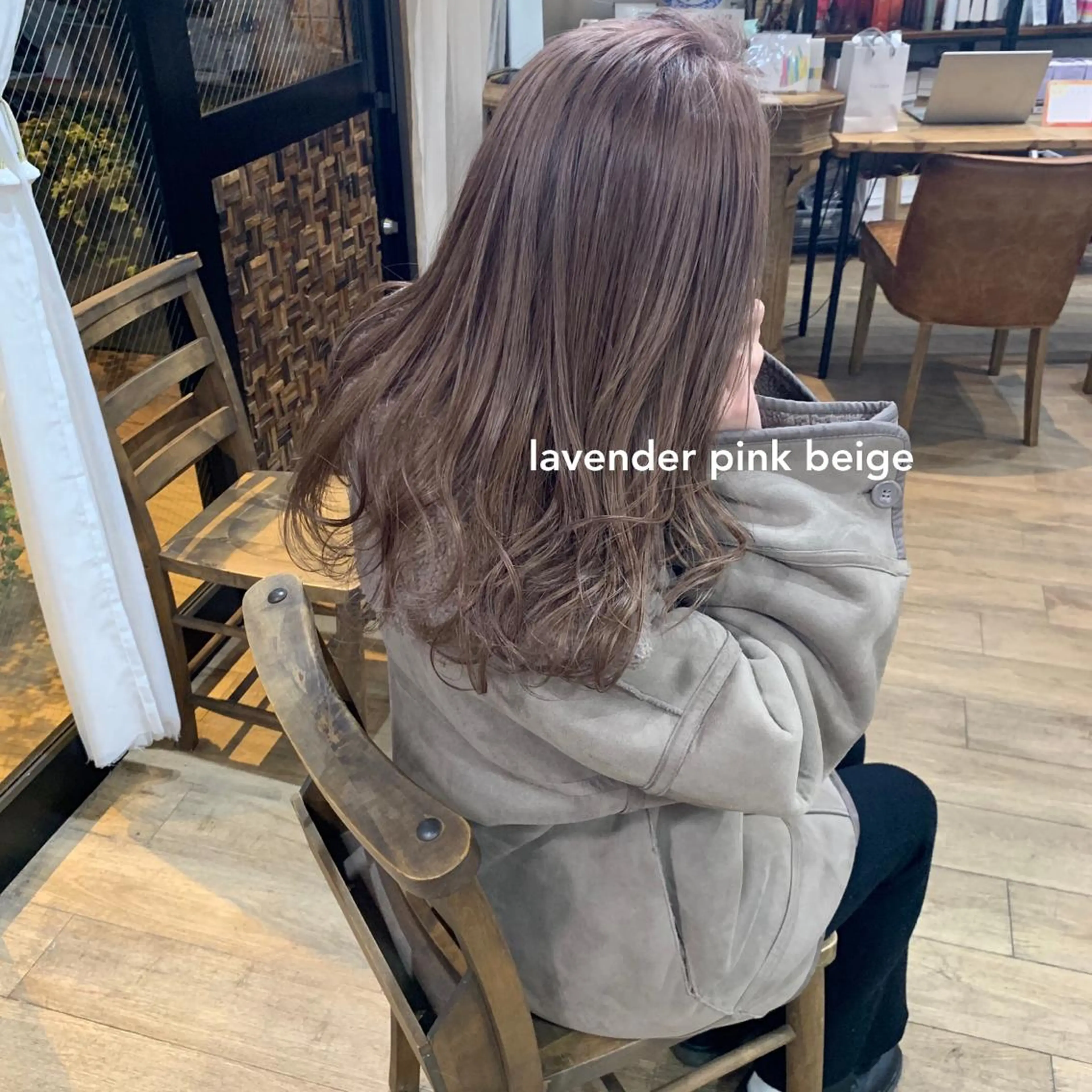 ロング カラー ベージュカラー ブリーチ ケアブリーチ ダブルカラー ラベンダーカラー ヘアカラー トリートメント レイヤー/顔周り /AKARIのヘアスタイル