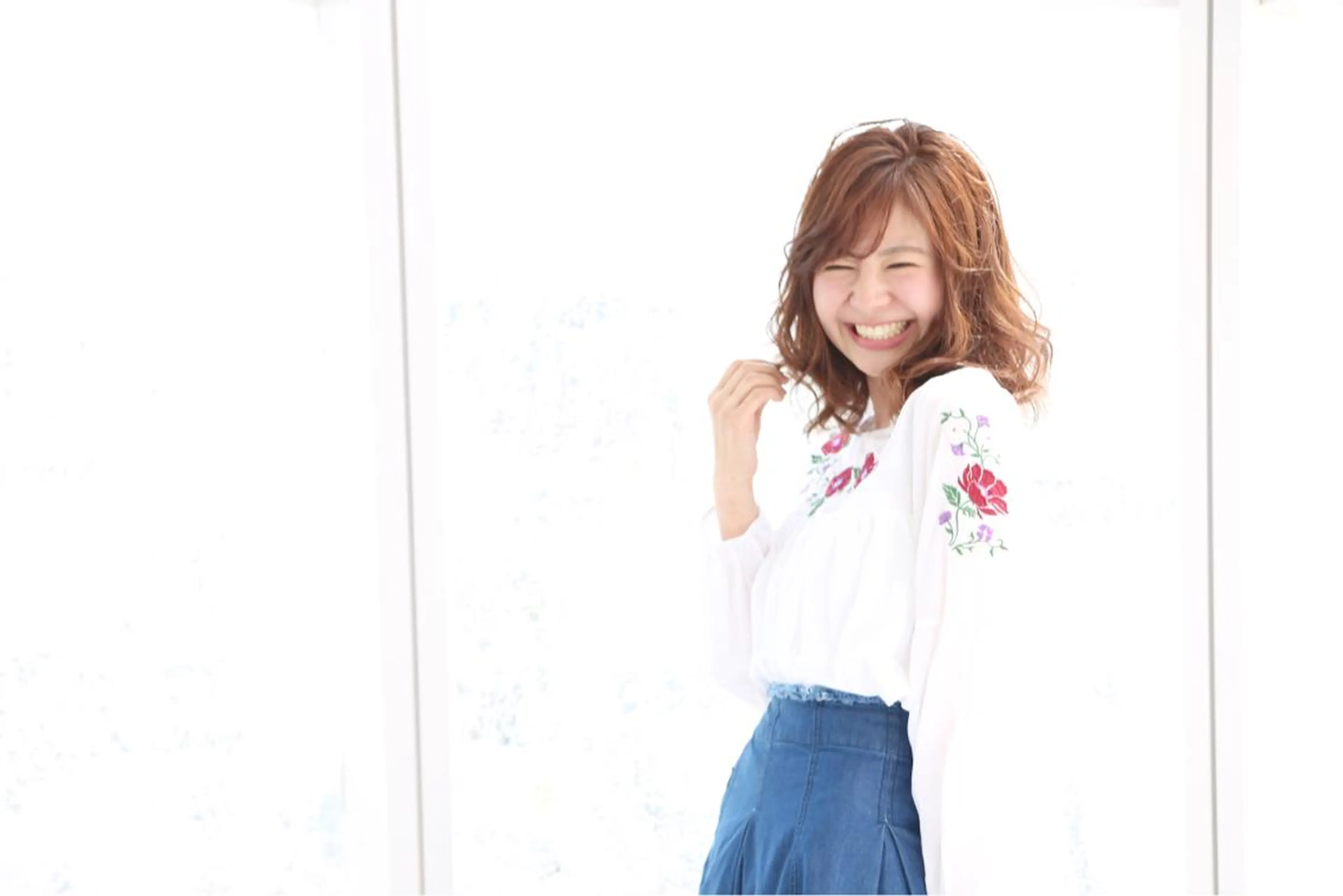 セミロング カラー ヘアアレンジ Re:ta KANZOの眉毛・アイブロウイメージ