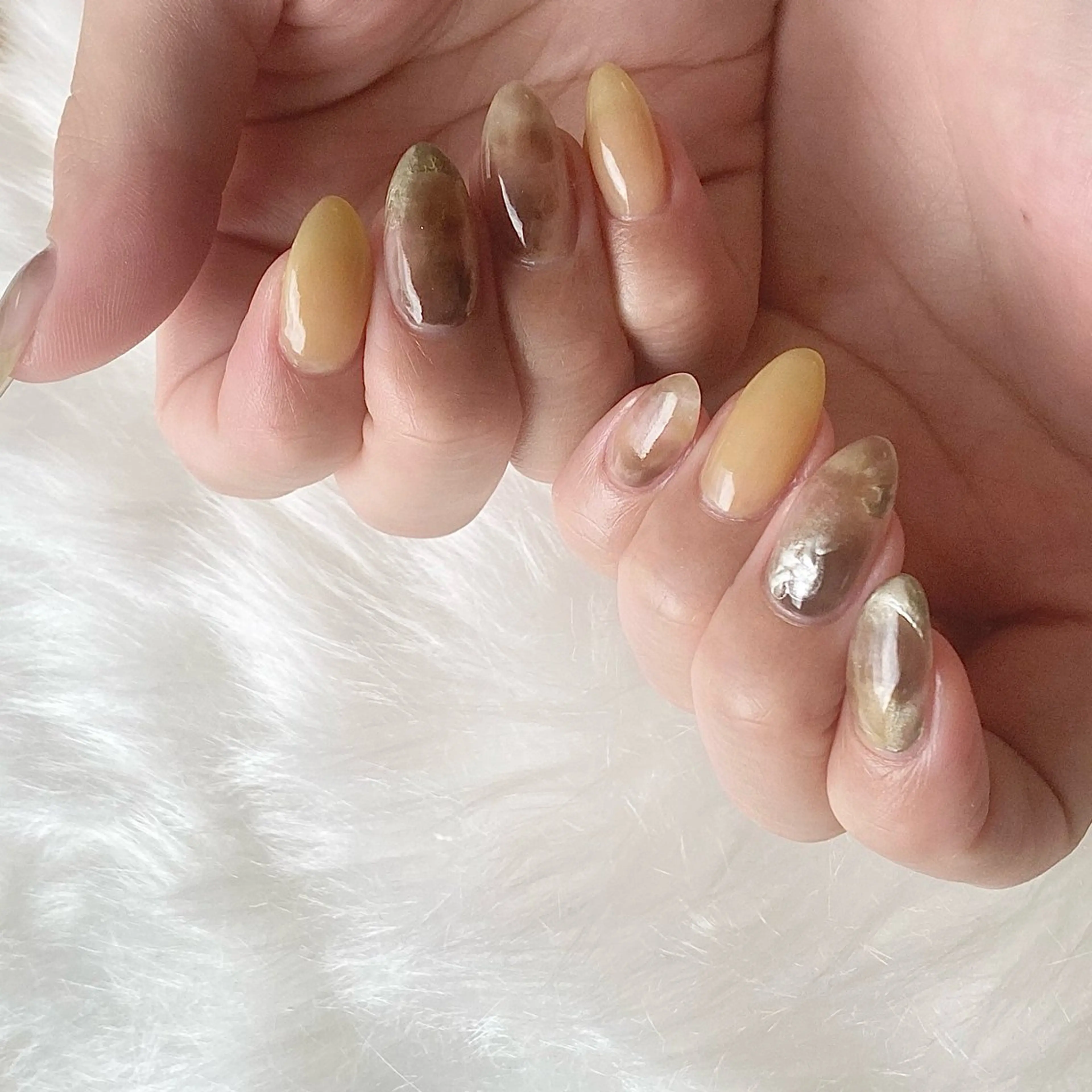 ネイル ハンドネイル Ray. ／綺麗目ニュアンスのネイルデザイン