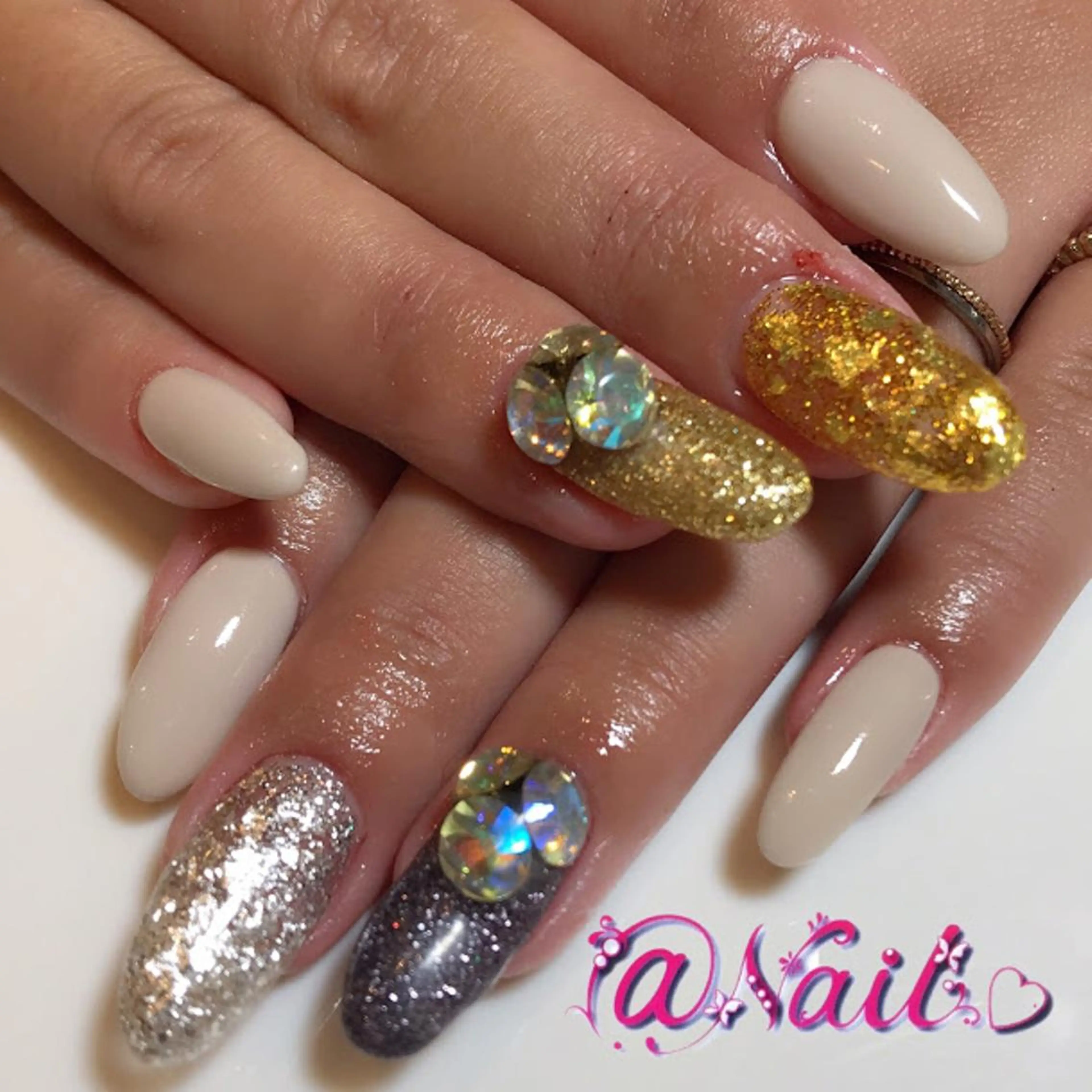 ネイル 小尾 栞のネイルデザイン