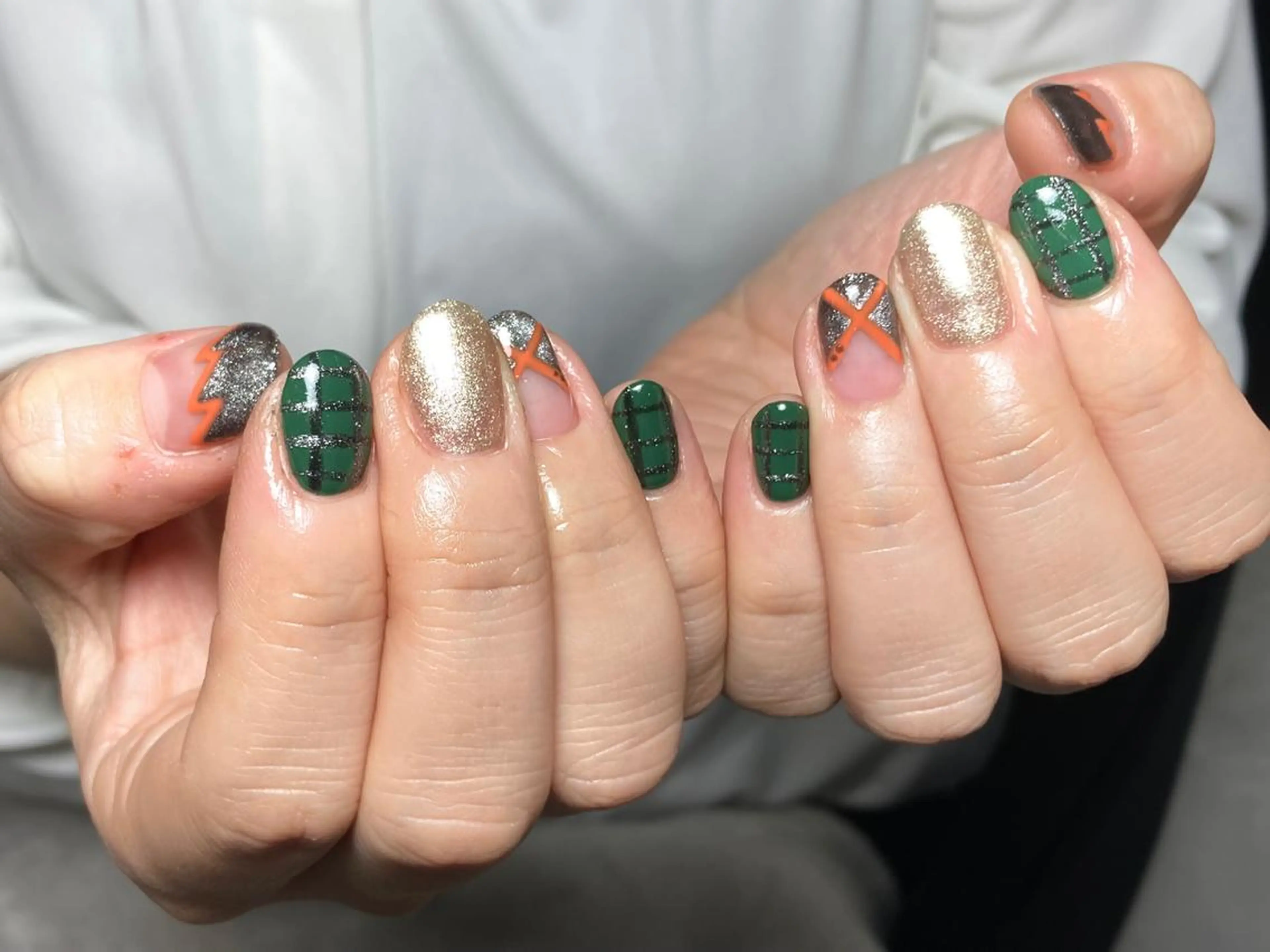 ネイル ハンドネイル フットネイル rea .のネイルデザイン