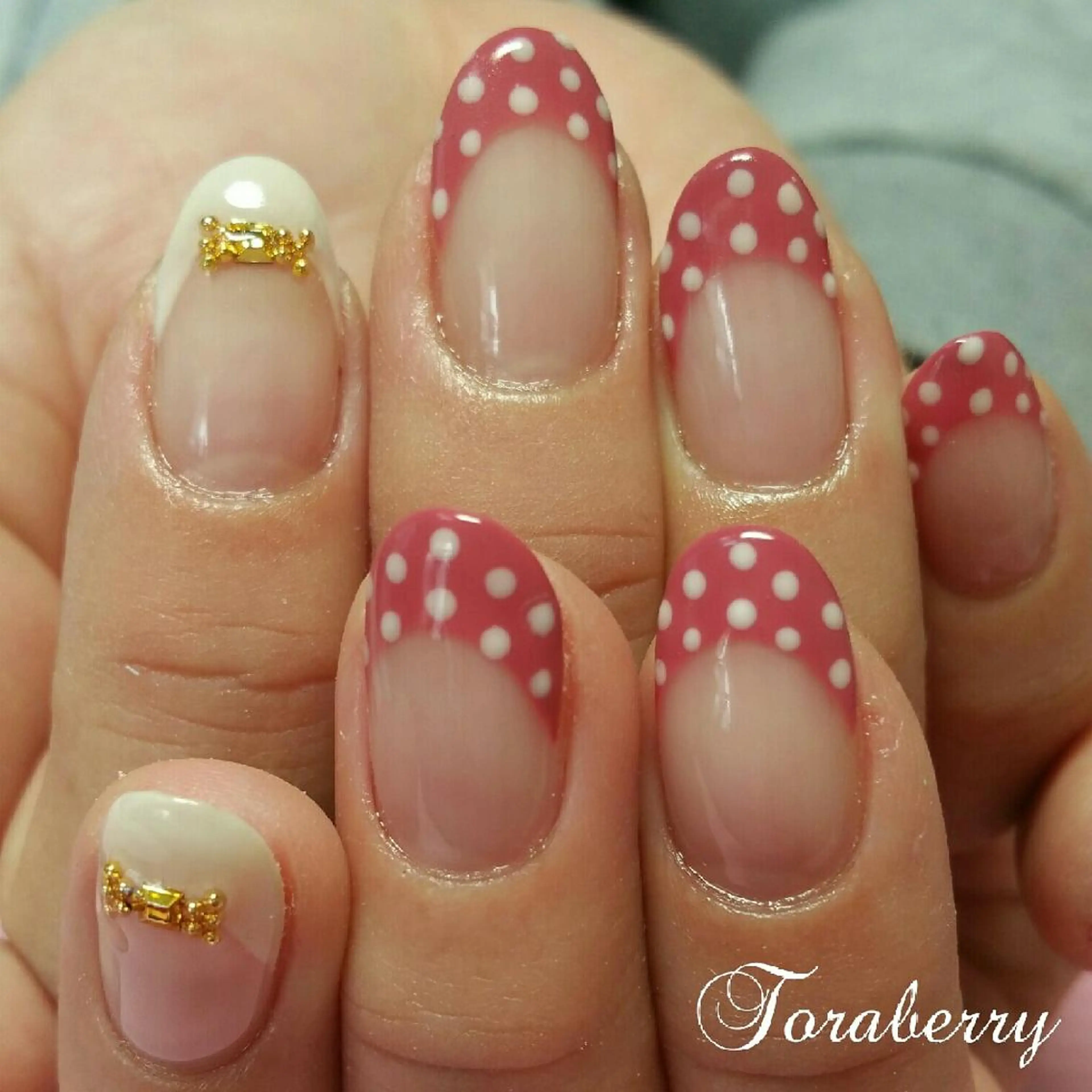 ネイル ドット ネイリスト なつみのネイルデザイン