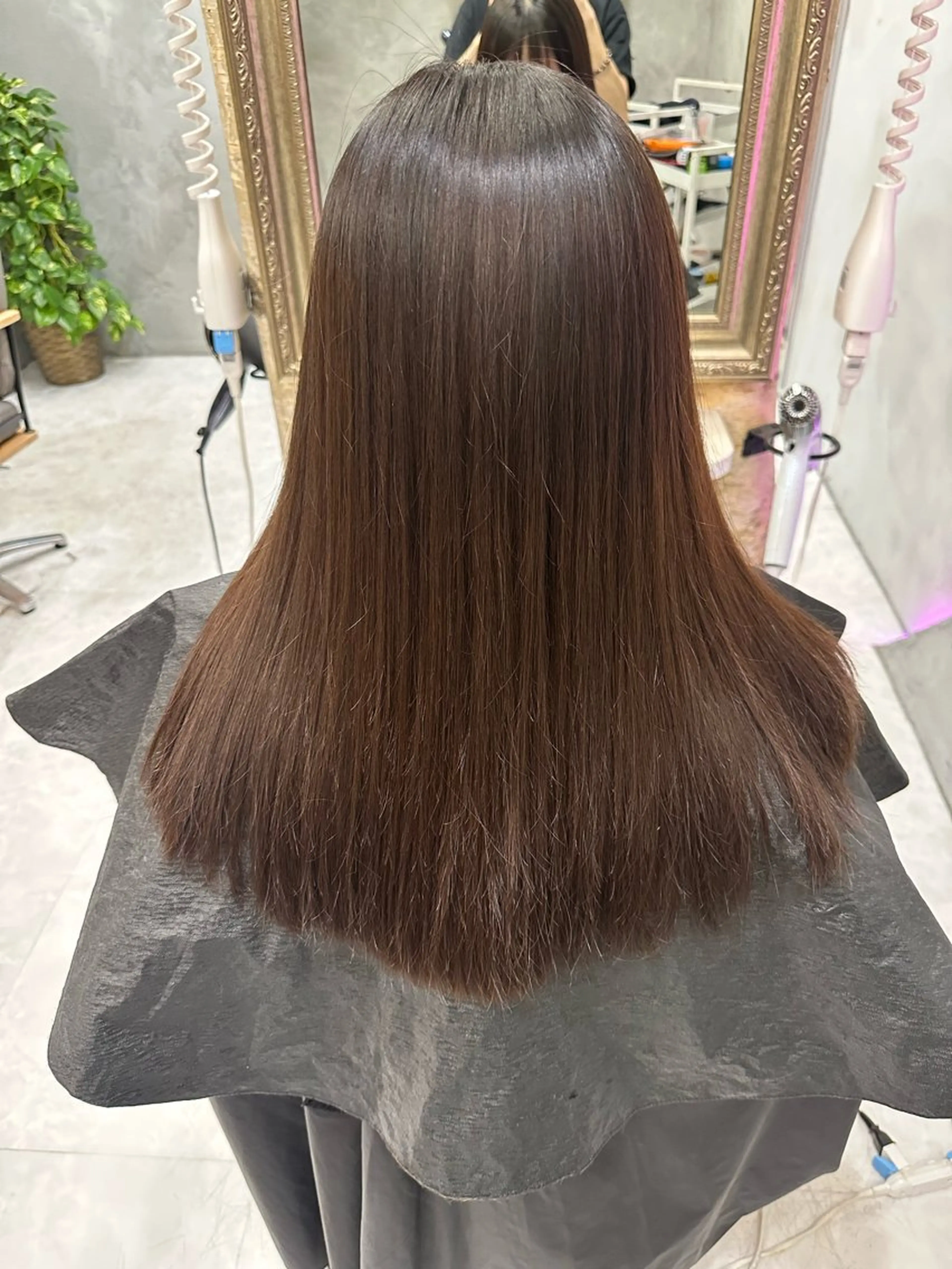 ロング 酸性ストレート カット ヘアカラー 縮毛矯正 トリートメント 髪質改善特化美容師 酸性ストレート近藤俊のヘアスタイル