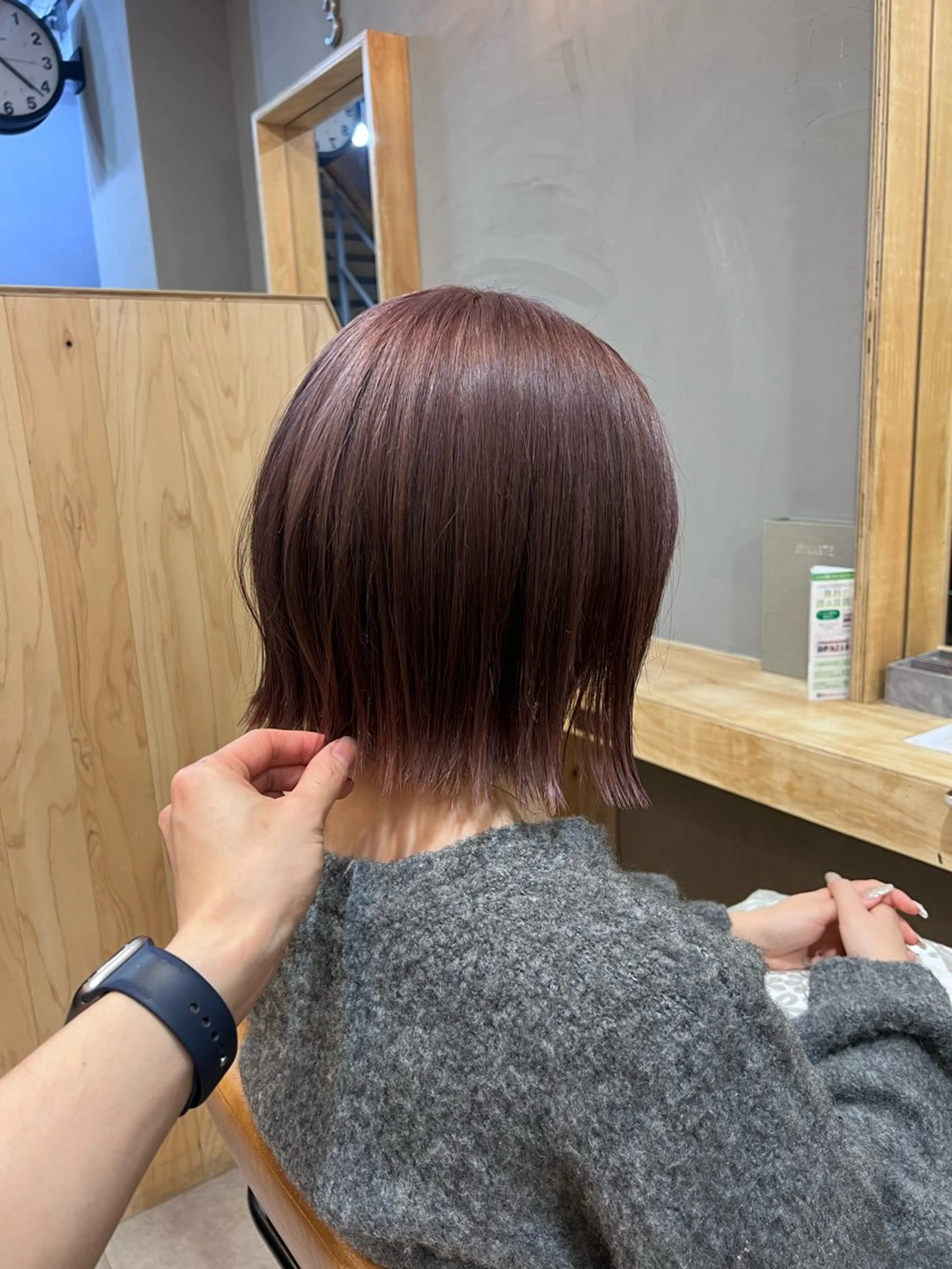 ショート カラー 切りっぱなしボブ ボブ 神戸ボブ✂️ ioe三宮/田 伸佳のヘアスタイル