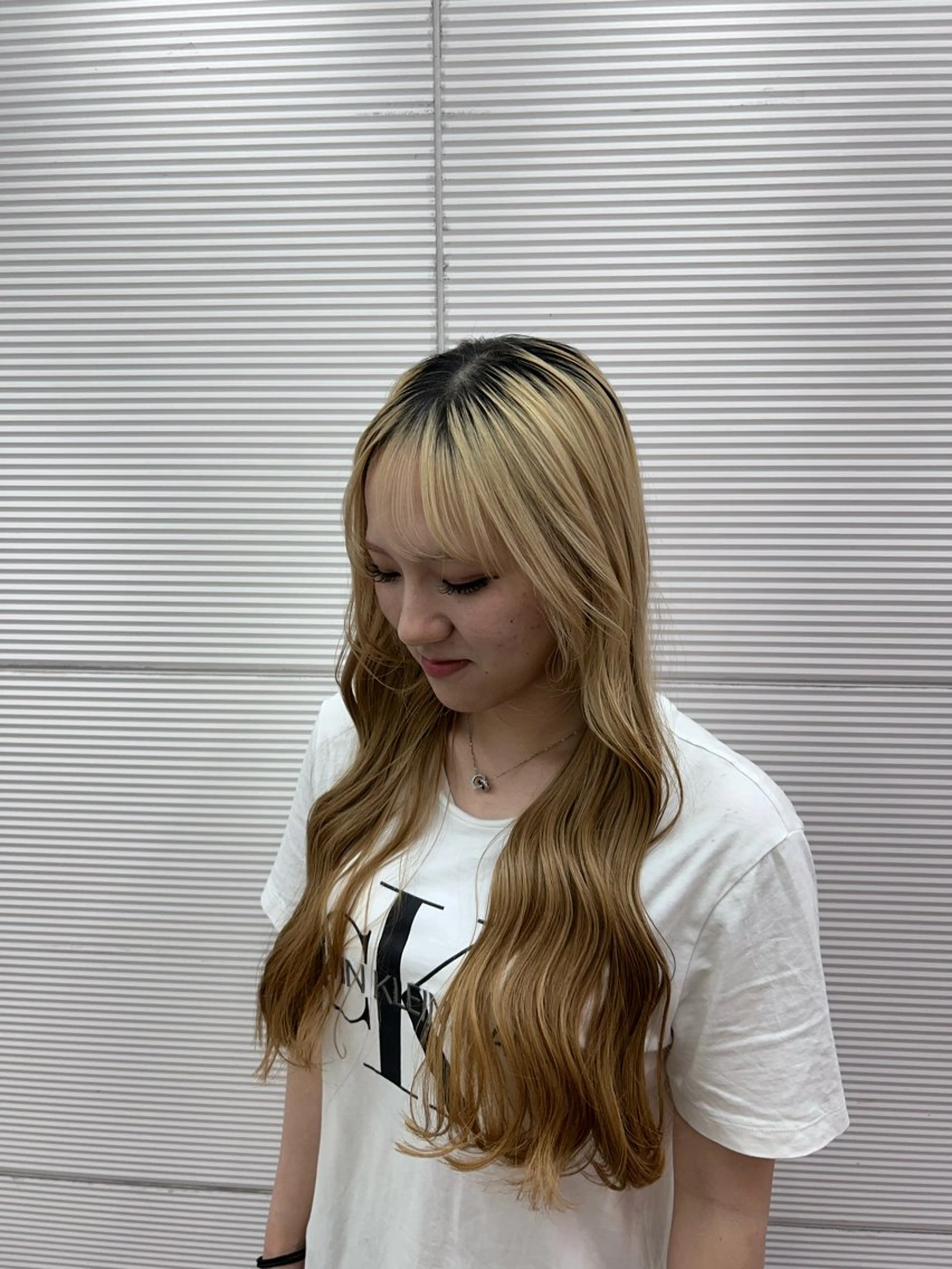 ロング 毛流れパーマ/ Rukiaのヘアスタイル