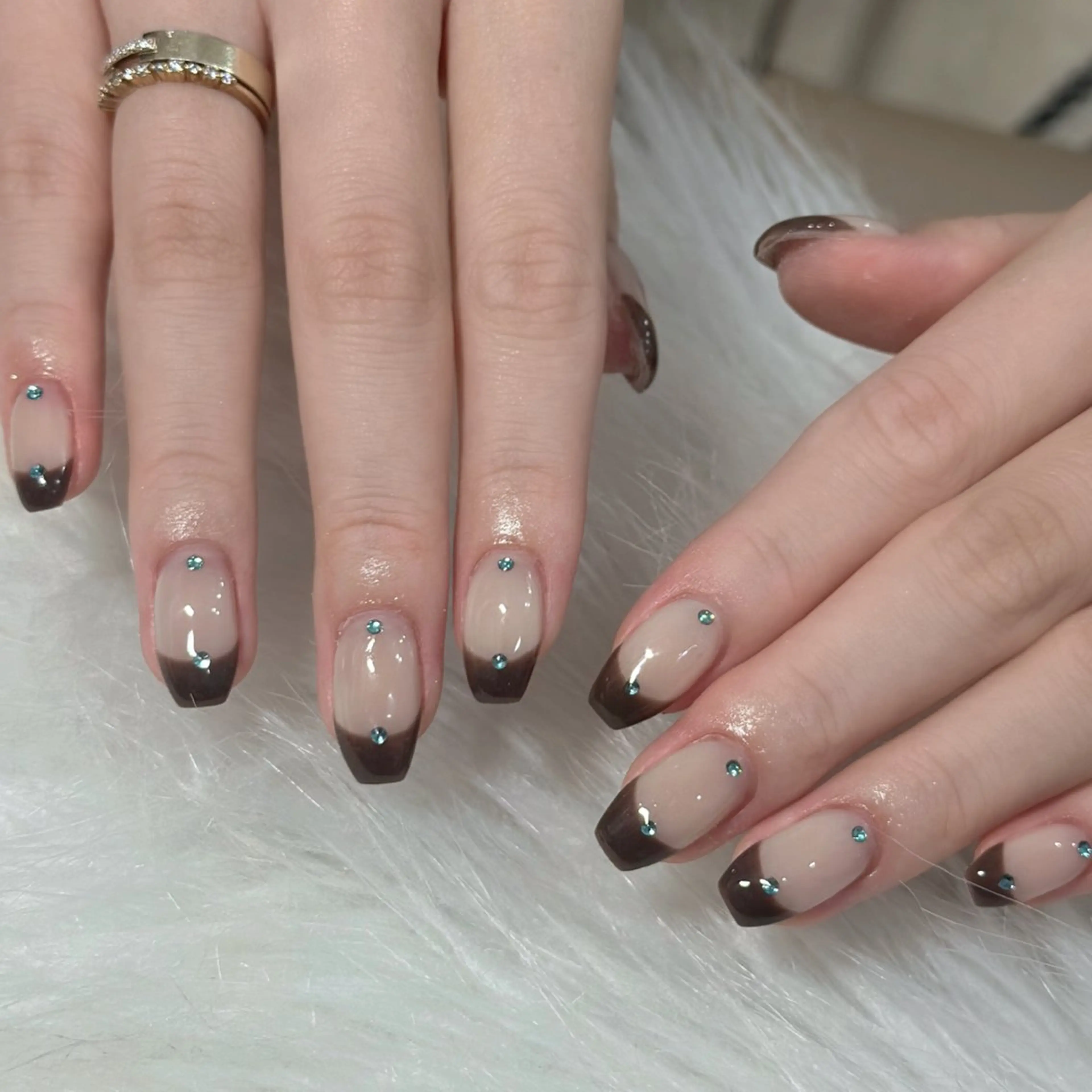 ネイル ハンドネイル フットネイル LAVISH nanamiのネイルデザイン