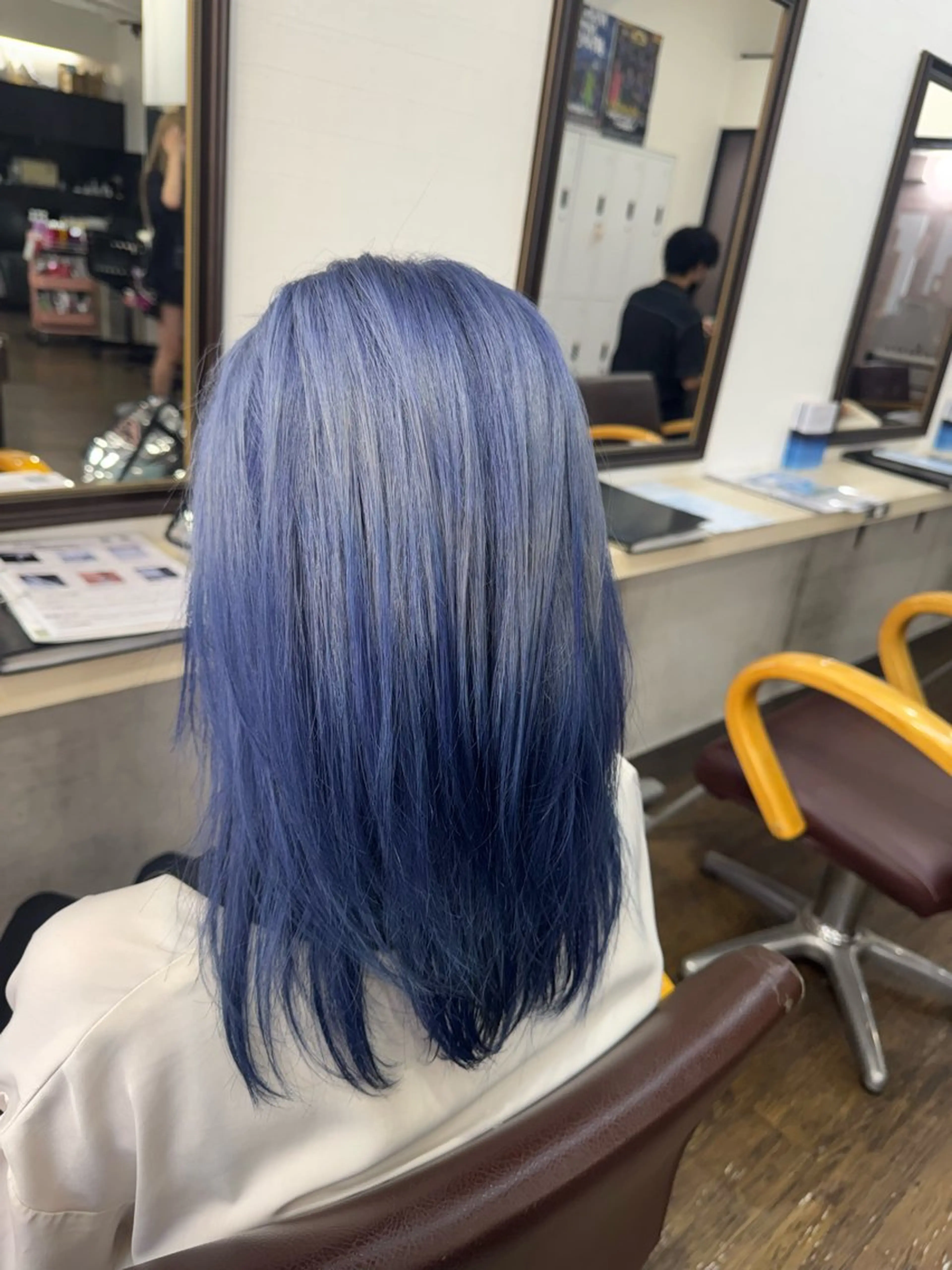 セミロング 横浜🦋ハイトーン 🫐シャドウルーツのヘアスタイル