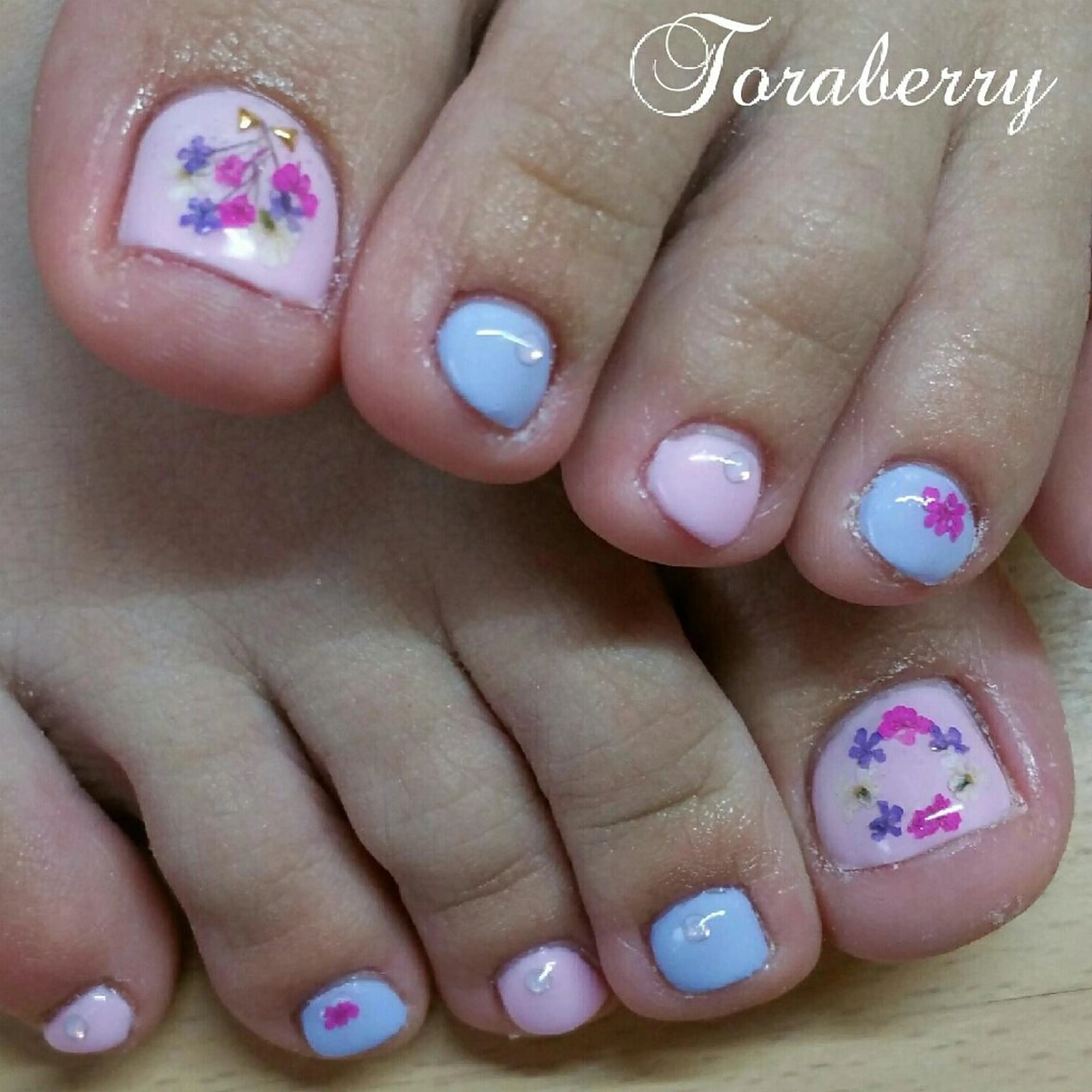 ネイル アートネイル フットネイル ネイリスト なつみのネイルデザイン