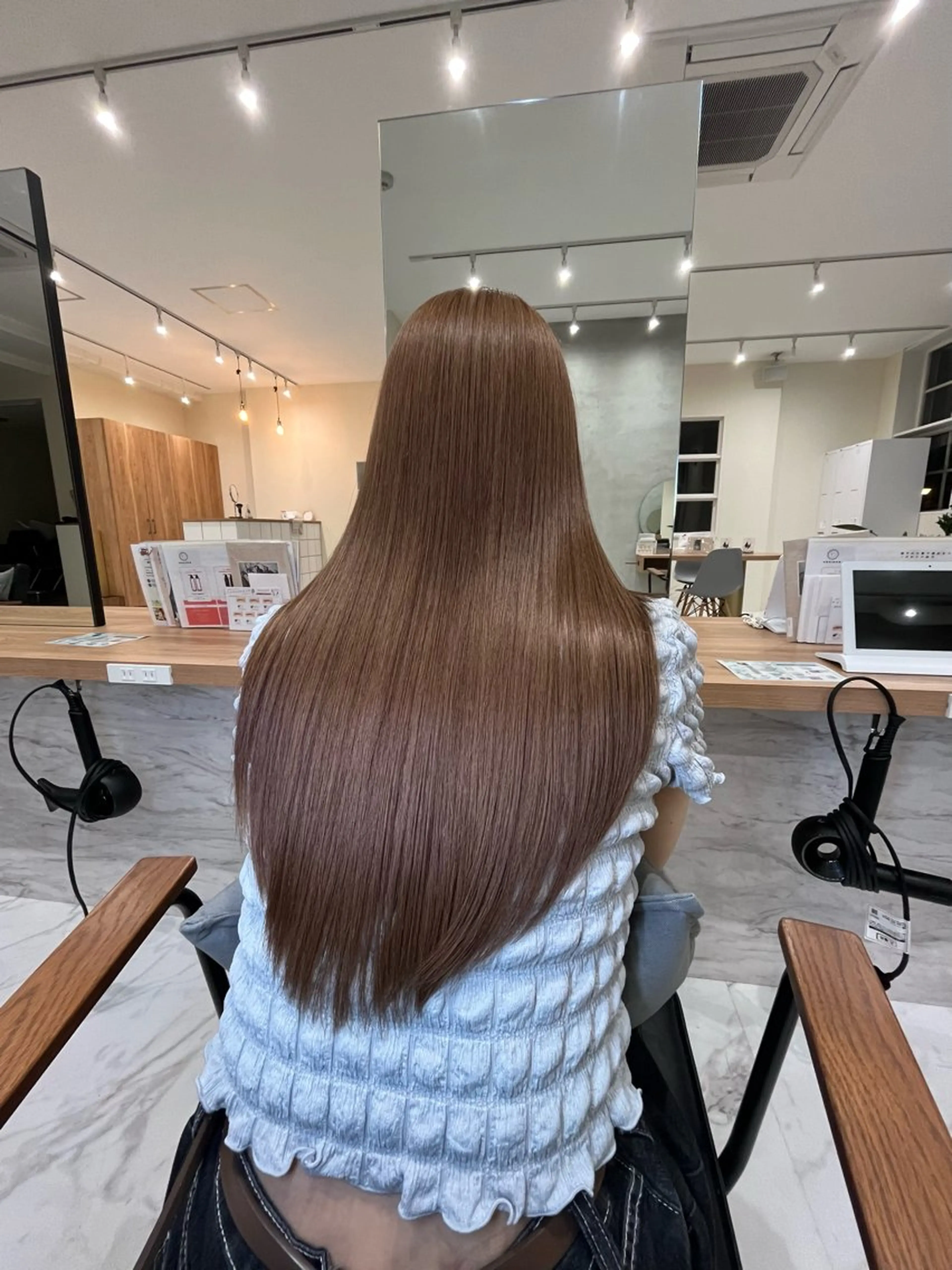 ロング yuzu 艶カラー/夙川のヘアスタイル