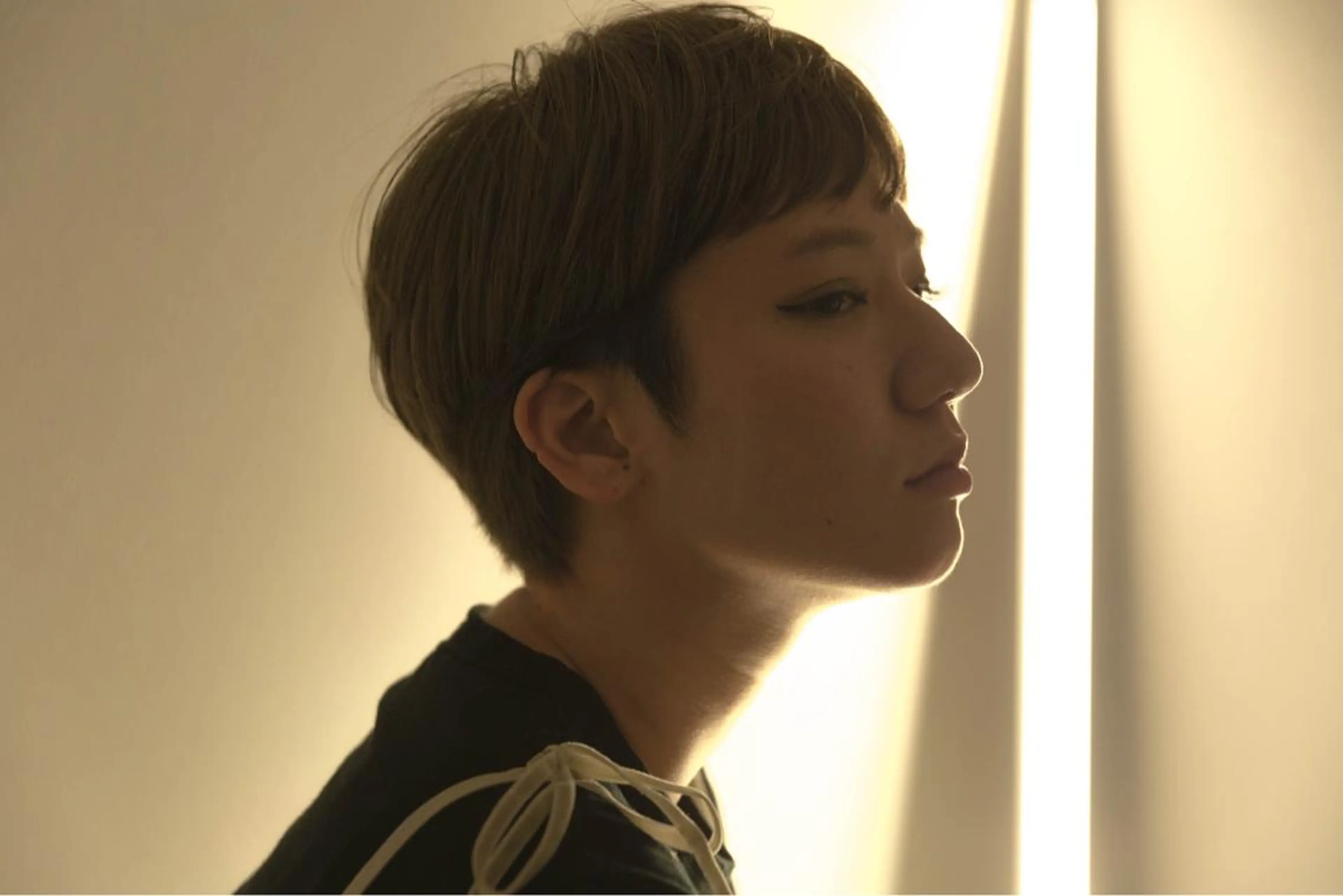 ショート カラー ツジガキ ユウスケのヘアスタイル