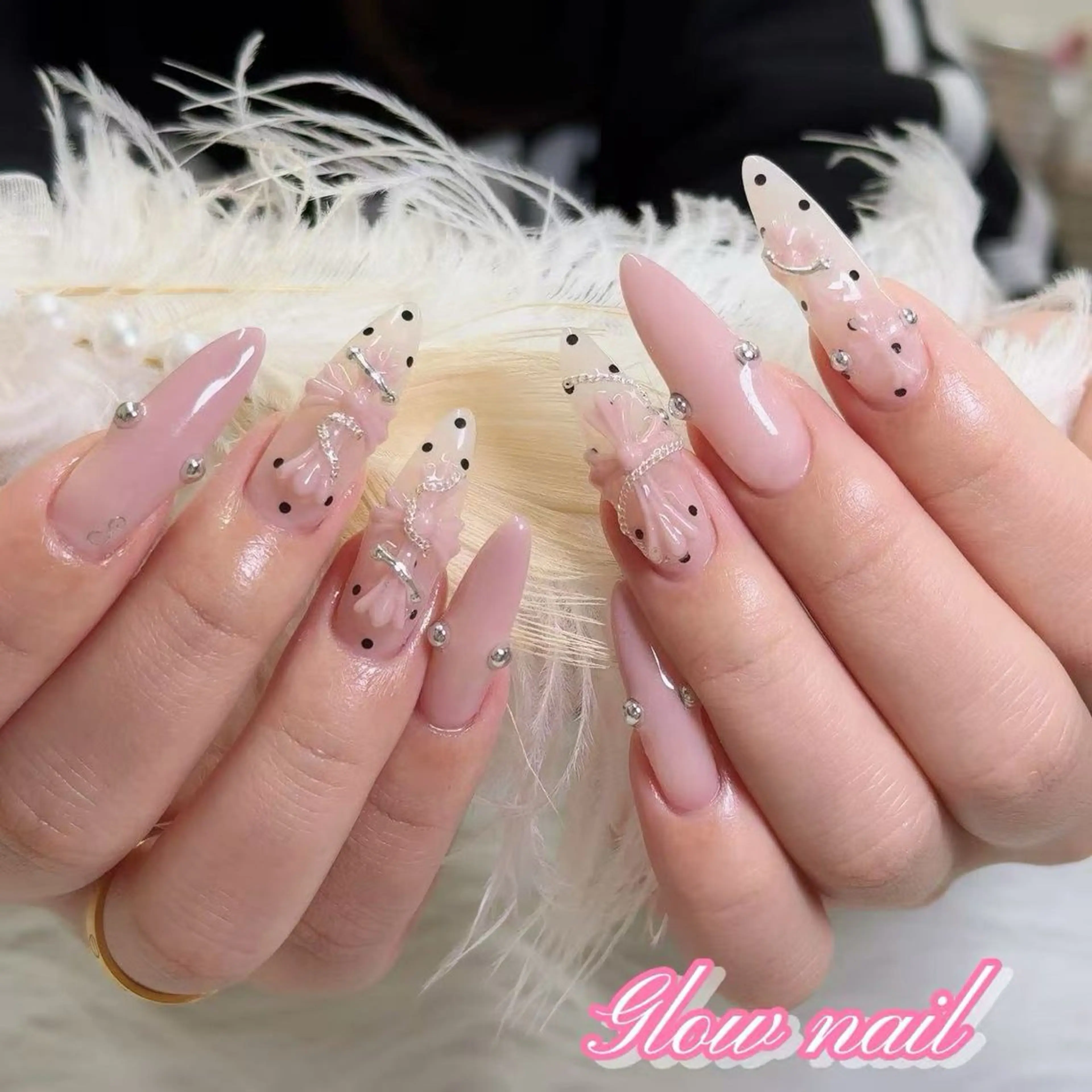 ネイル Glow Nail スカルプ専門店のネイルデザイン