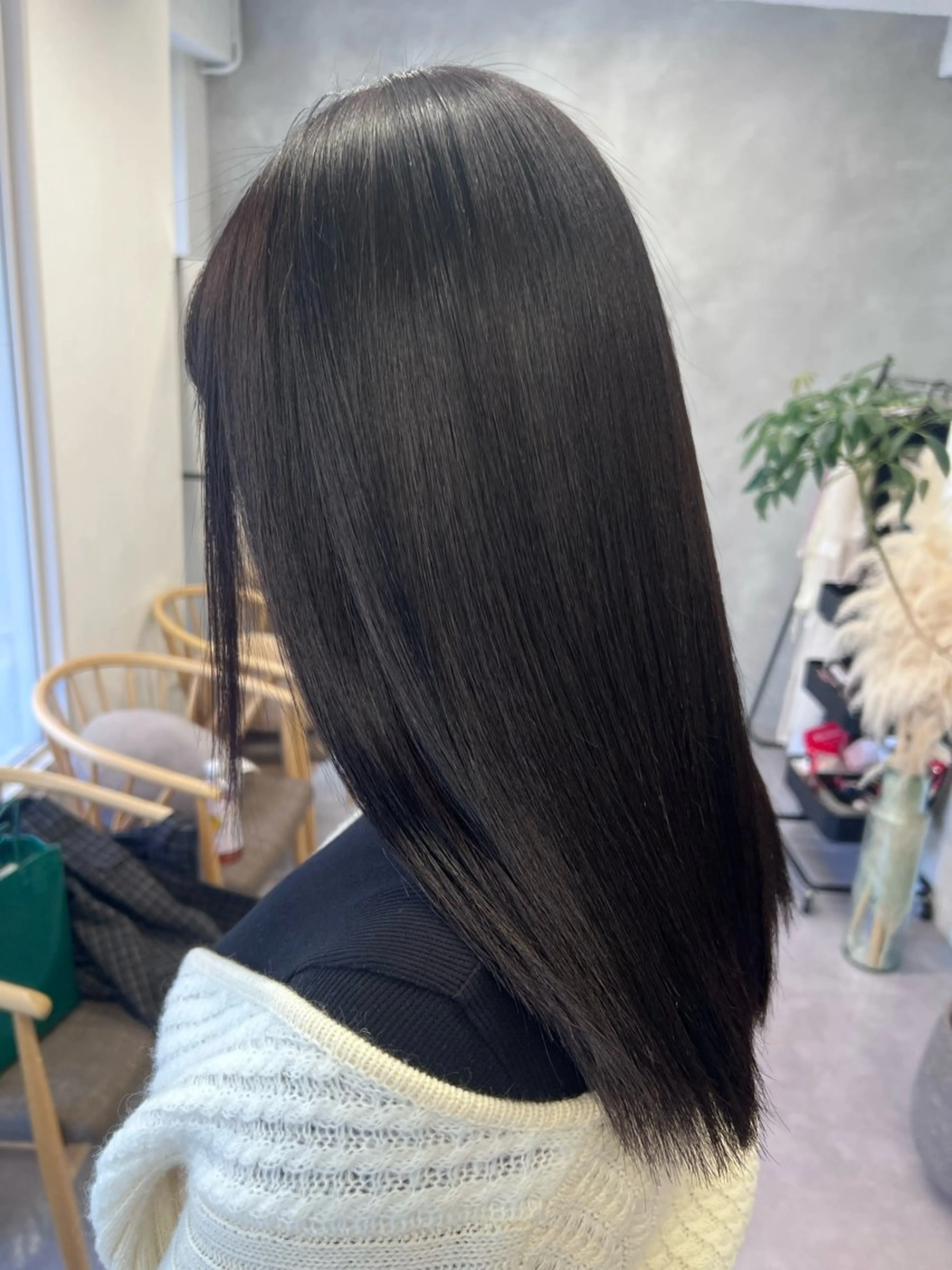 ayaka🌻 艶カラー✨縮毛矯正のヘアスタイル