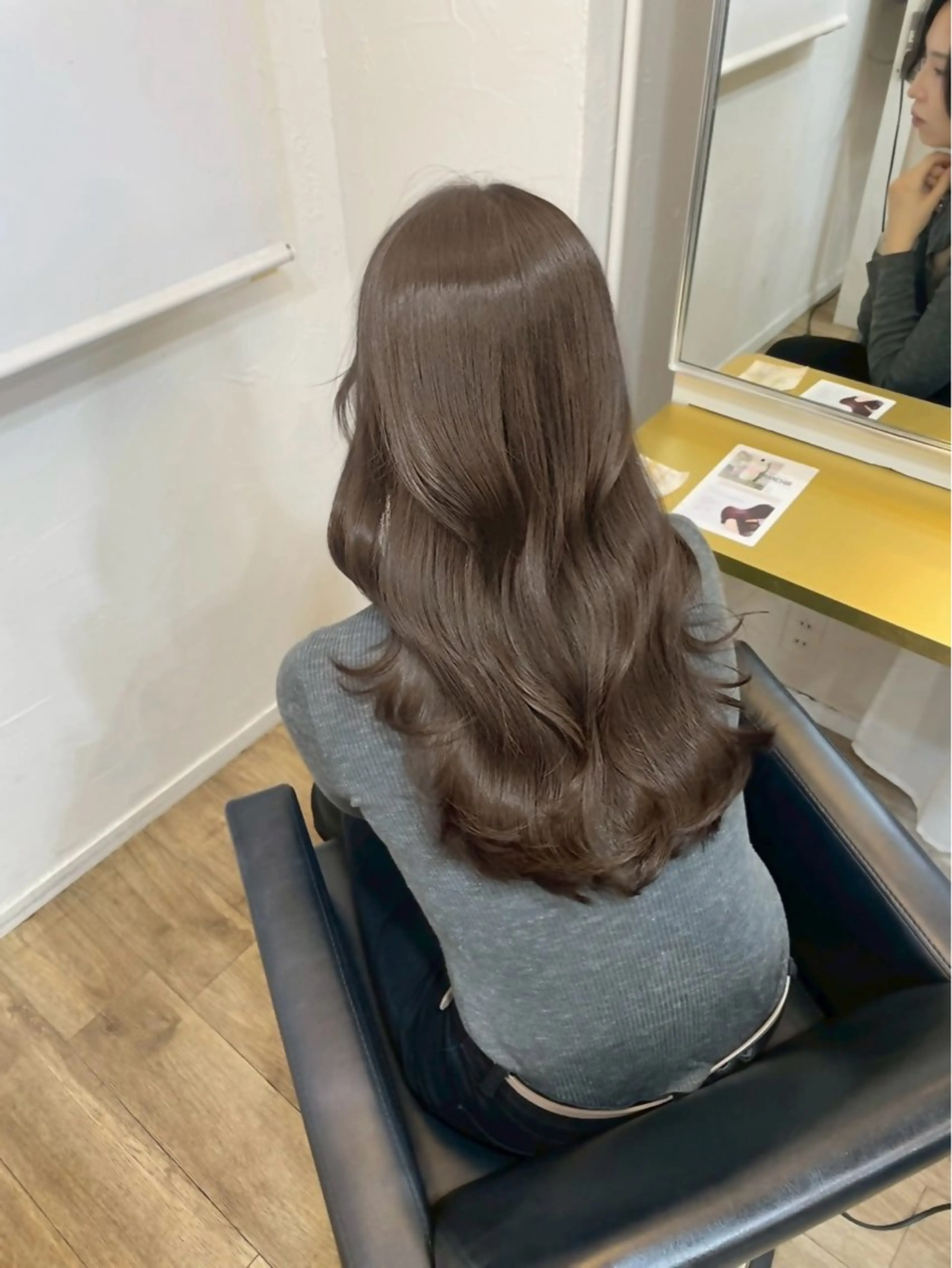 ロング カラー 透明感カラー トリートメント カット ヘアカラー トリートメント 透明感カラー特化/ ベージュ/梅田/英輝のヘアスタイル