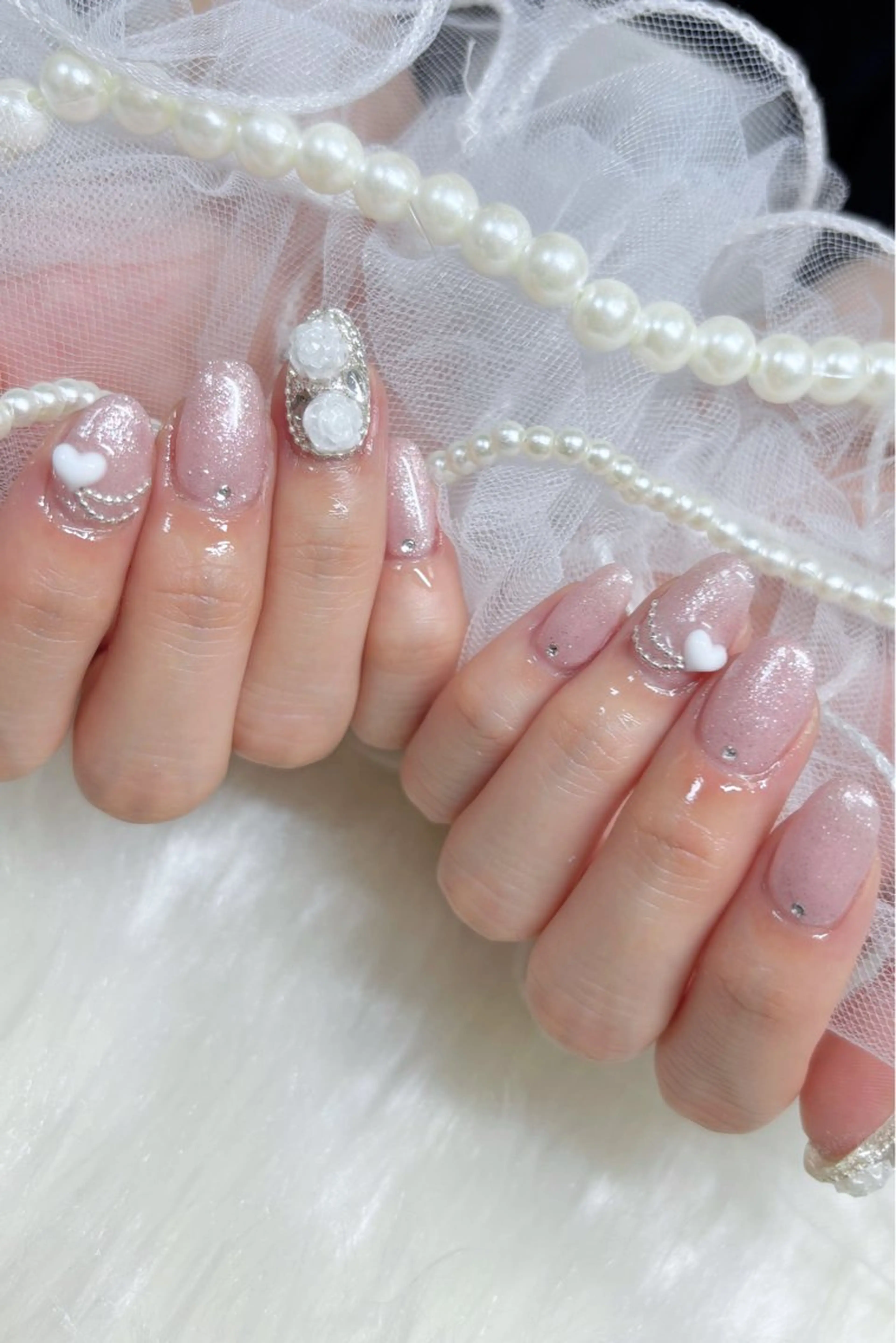 ネイル ハンドネイル ☁️ ゆい 🧸💛のネイルデザイン