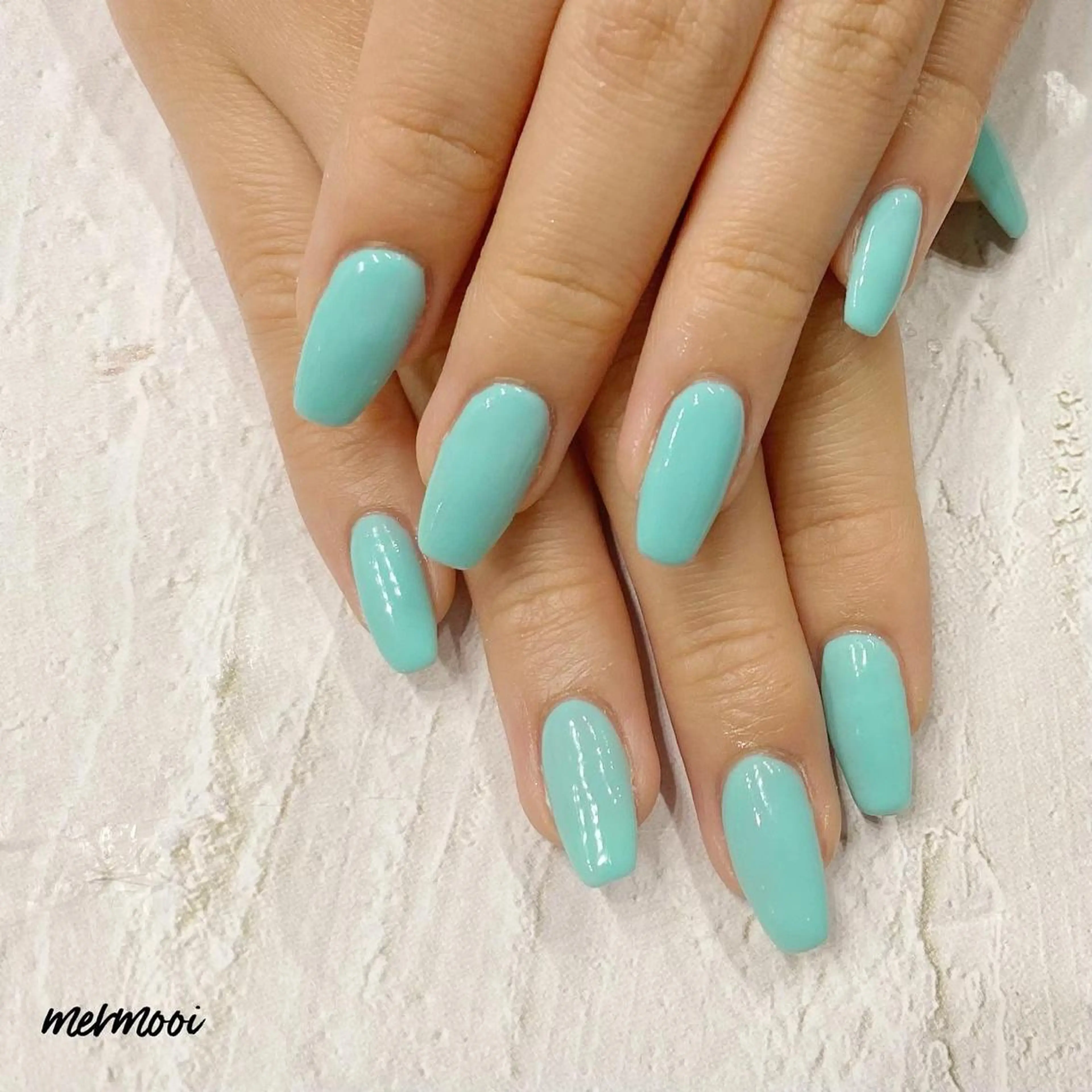 ネイル グリーン 韓国ネイル ニュアンスネイル スカルプネイル シンプルネイル ハンドネイル mermooi所属・melumooi nailのネイルデザイン