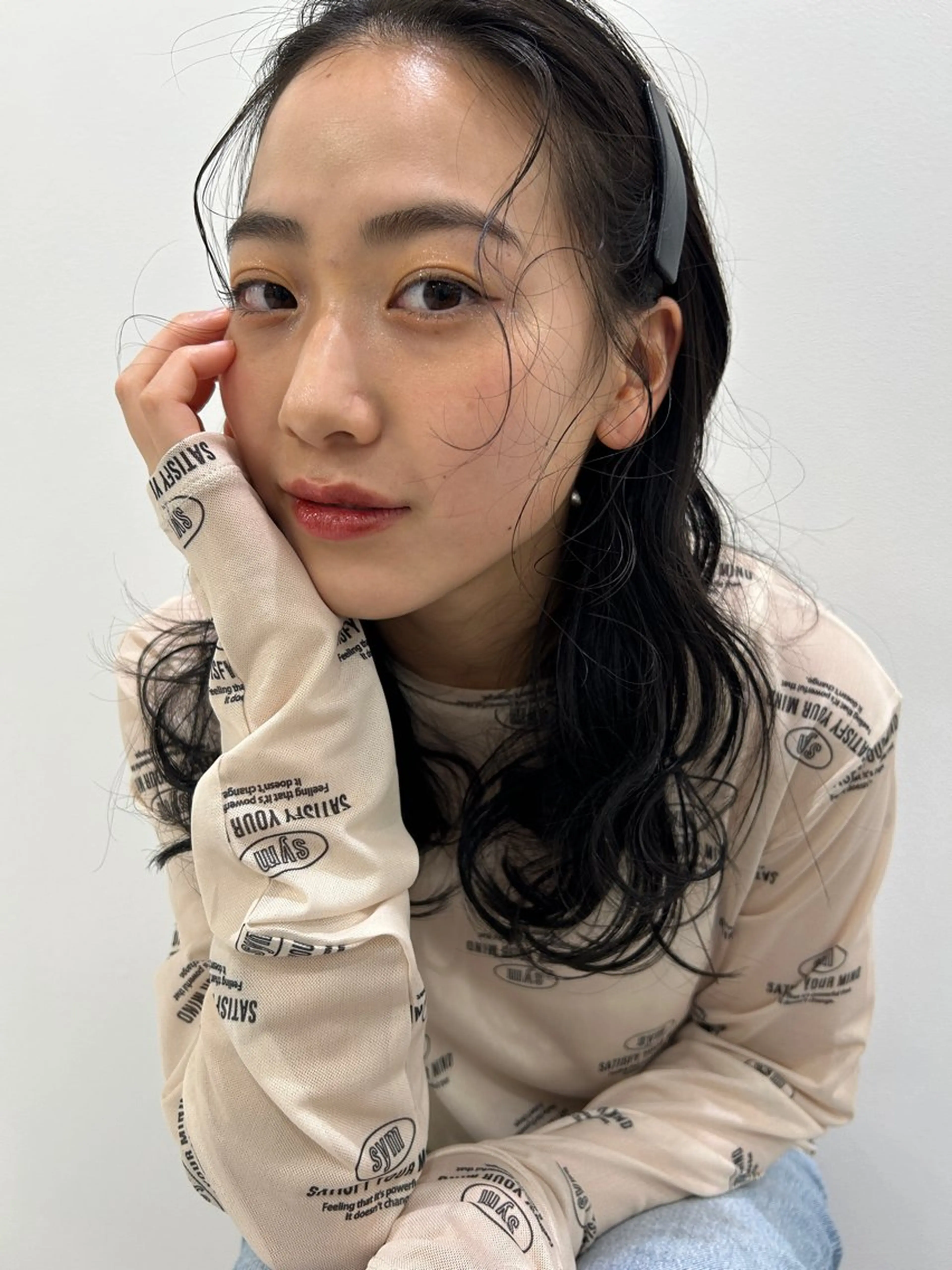 セミロング レイヤーカット/ 透明感カラーmikuのヘアスタイル