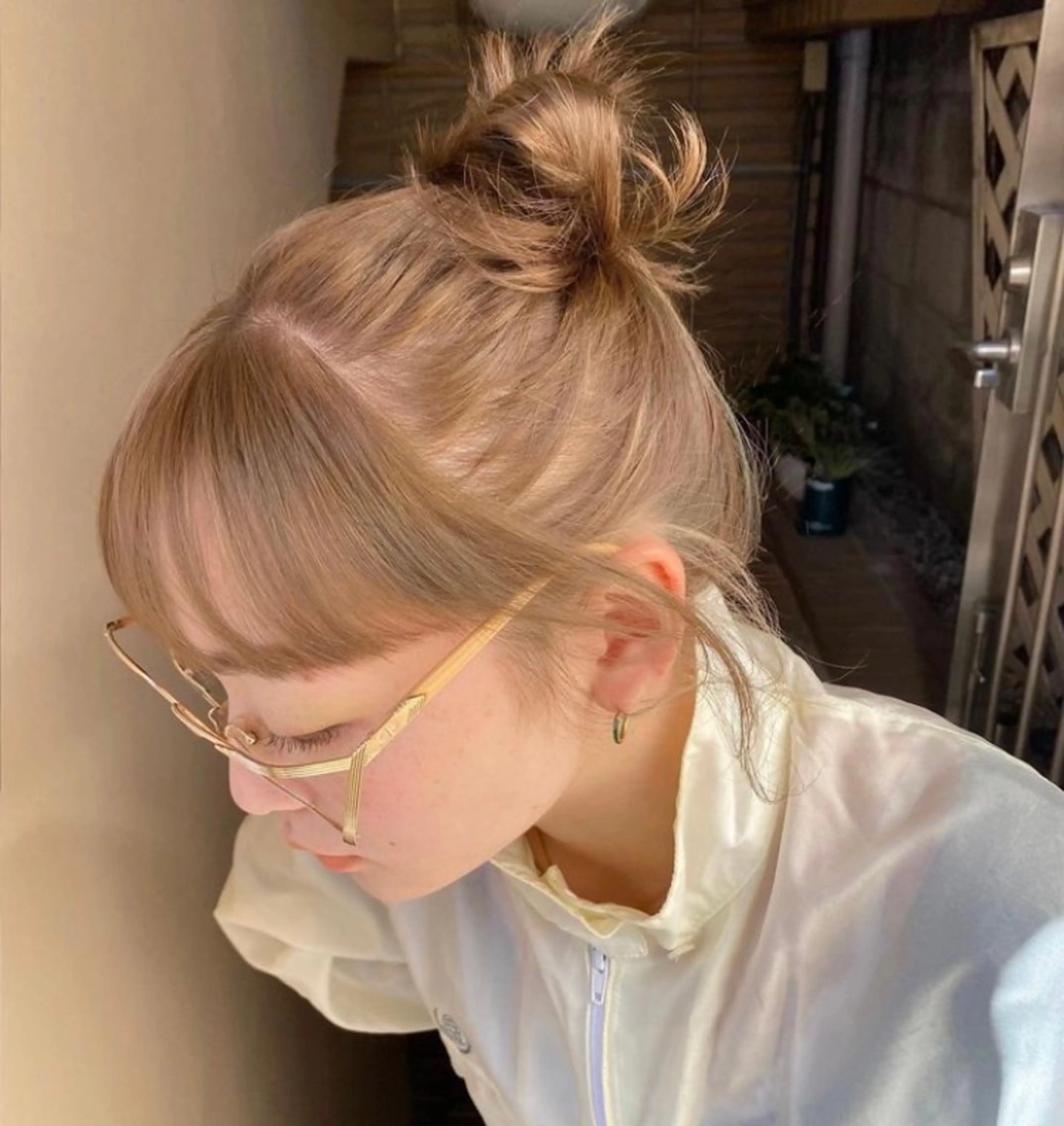 ロング カラー ベージュカラー ブリーチ サキ🤍ハイトーン 🩰くびれ巻きヘアのヘアスタイル