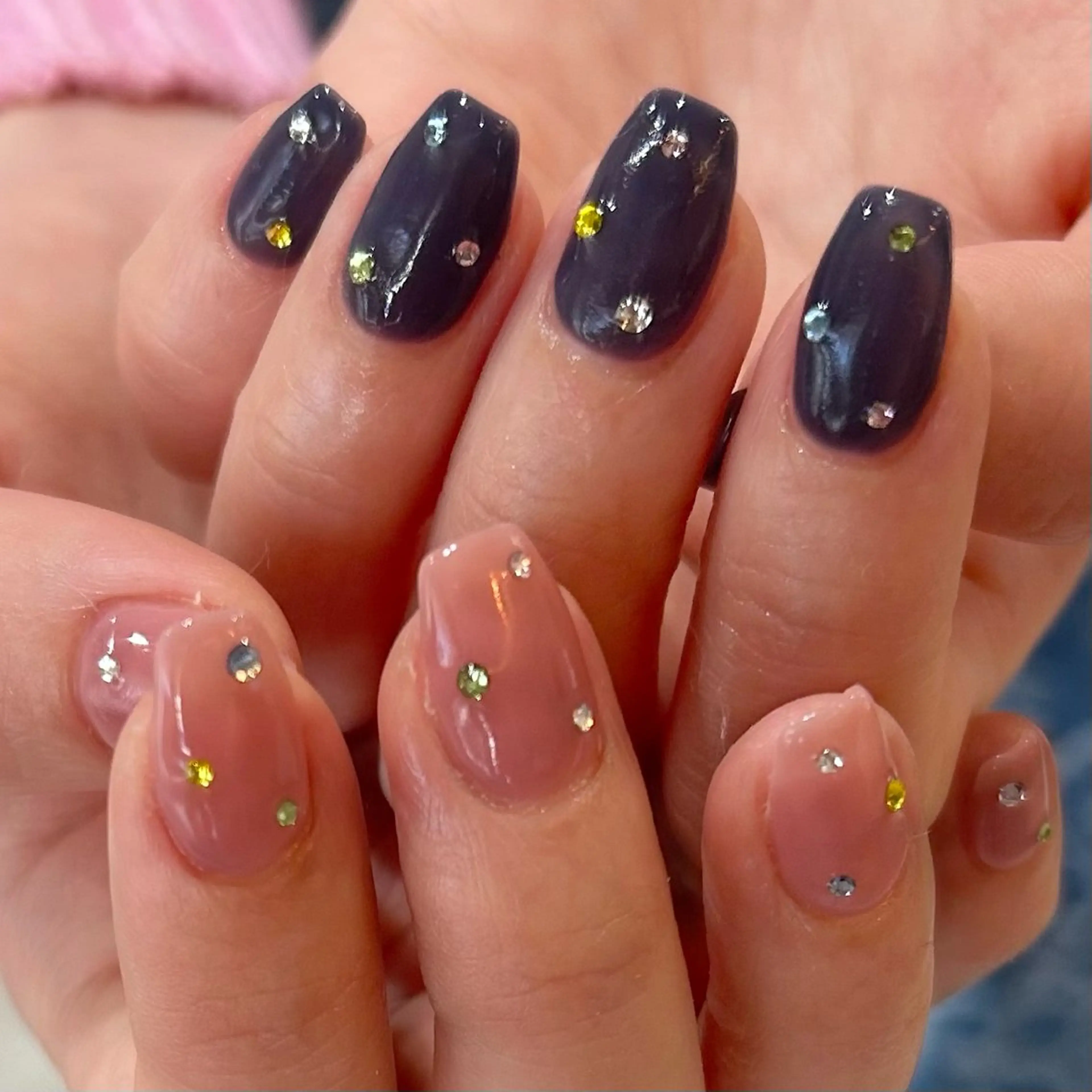 ネイル ジェルネイル ネイビー パラジェル ピンク 春ネイル ハンドネイル shio ♡ 24日空きありのネイルデザイン