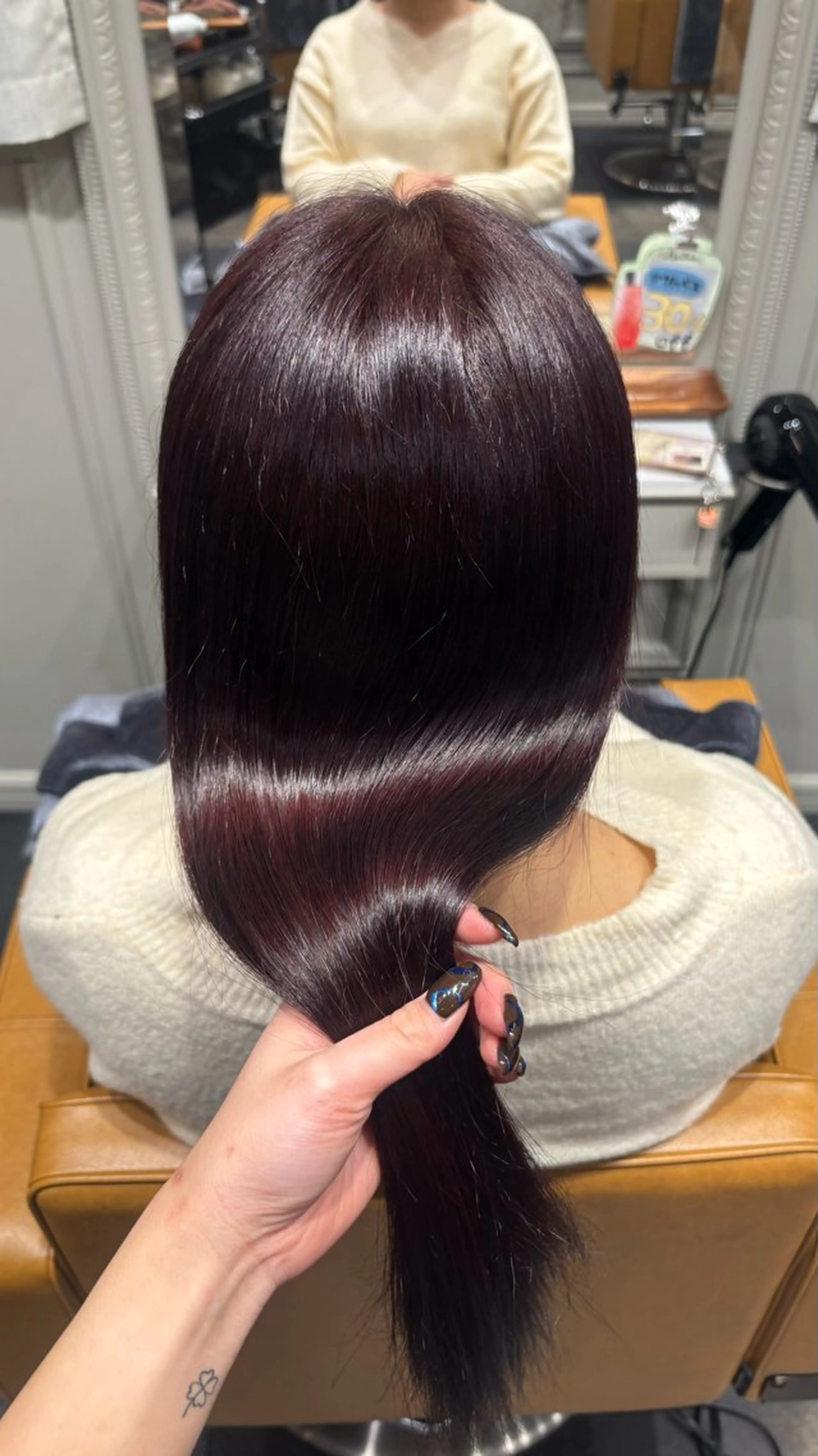 《🍒平日限定🍒》うる艶カラー＋3stepトリートメント⟡.·の写真