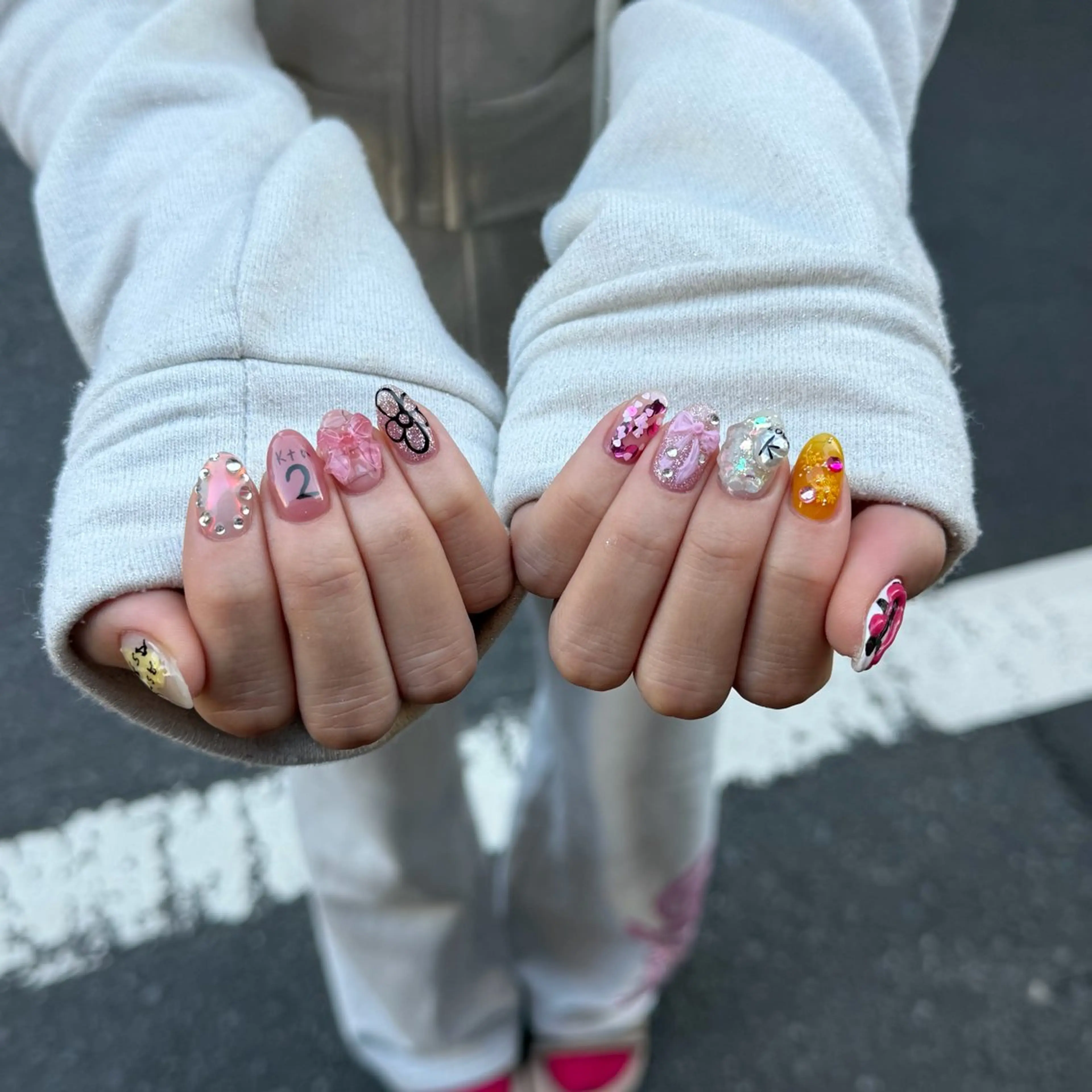 ネイル ハンドネイル 𝐫𝐚𝐢 𝐧𝐚𝐢𝐥のネイルデザイン