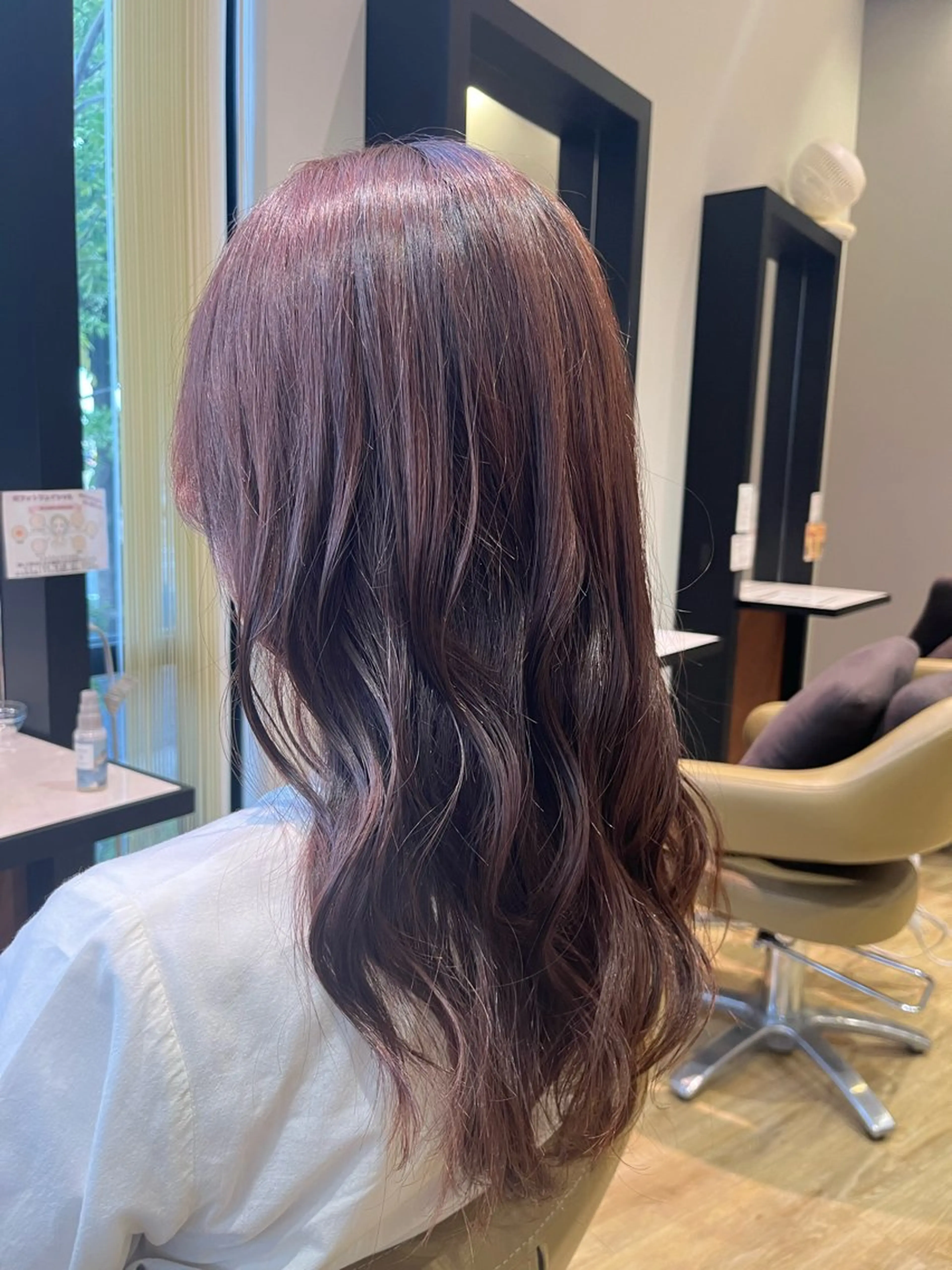 セミロング 瀧尾 祐季のヘアスタイル