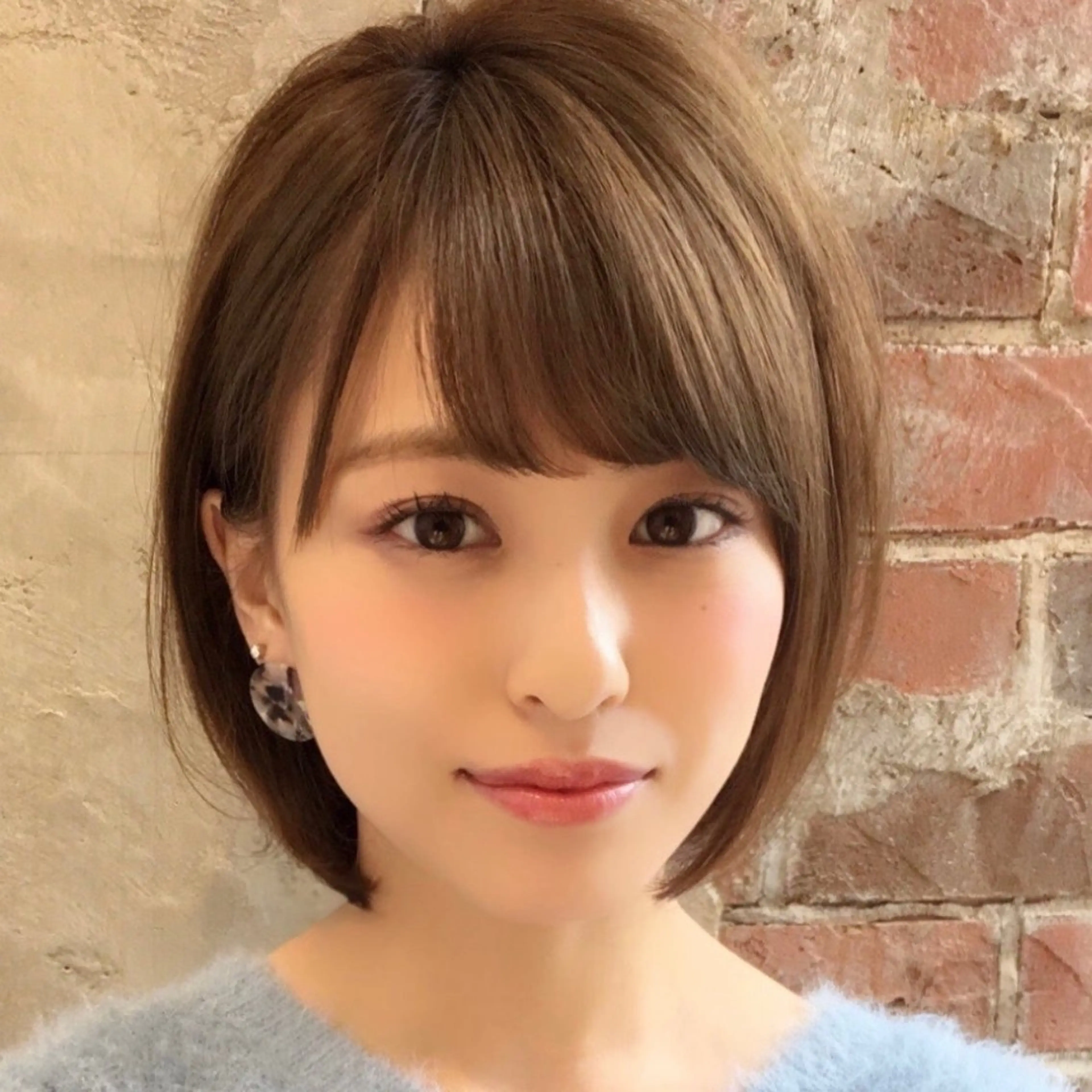 ショート カラー カット ヘアカラー トリートメント 💍新宿ショート 💍岩田莉奈のヘアスタイル