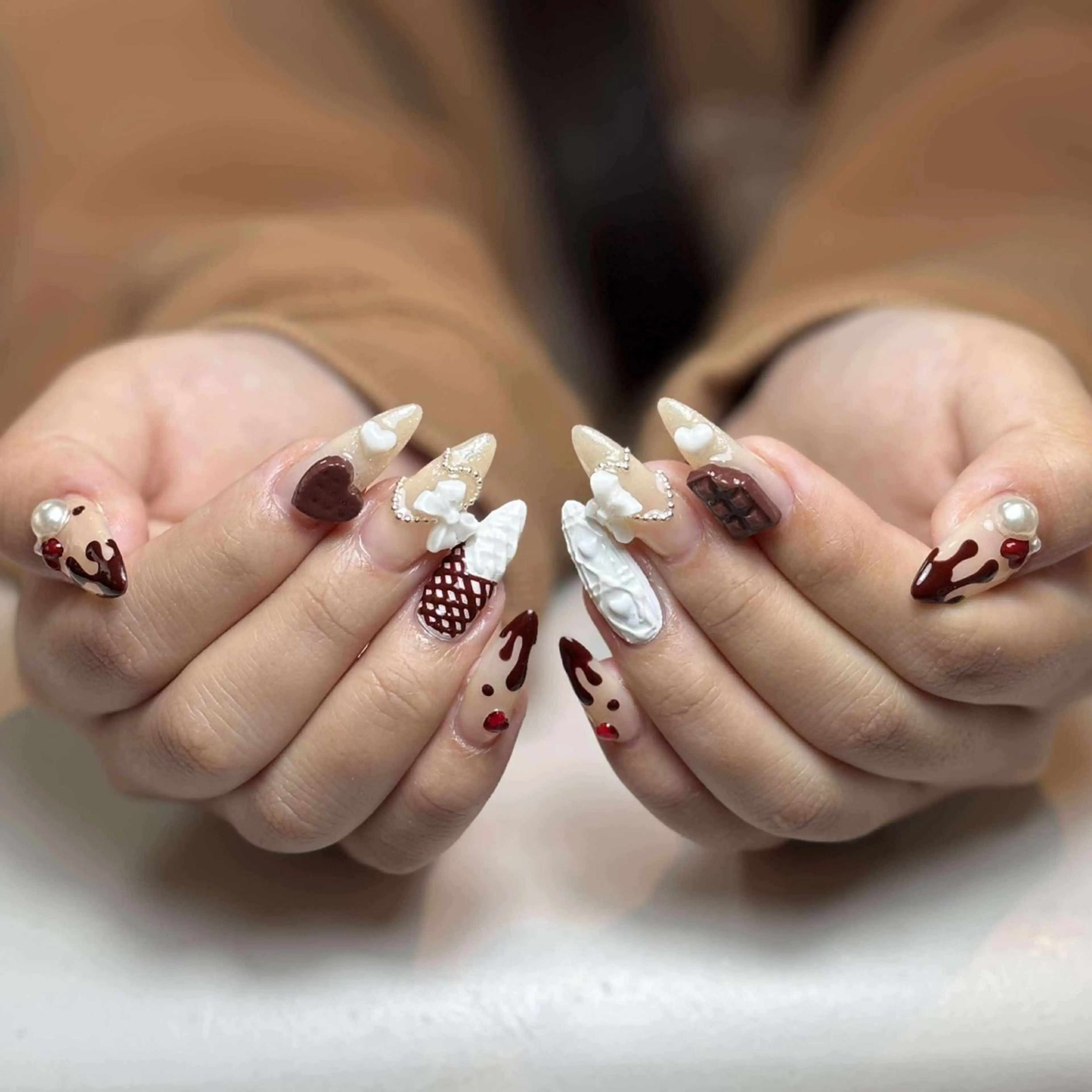 ネイル フレンチネイル ジェルネイル ガーリー 韓国ネイル ロングネイル ハンドネイル NieNail Nezukoのネイルデザイン