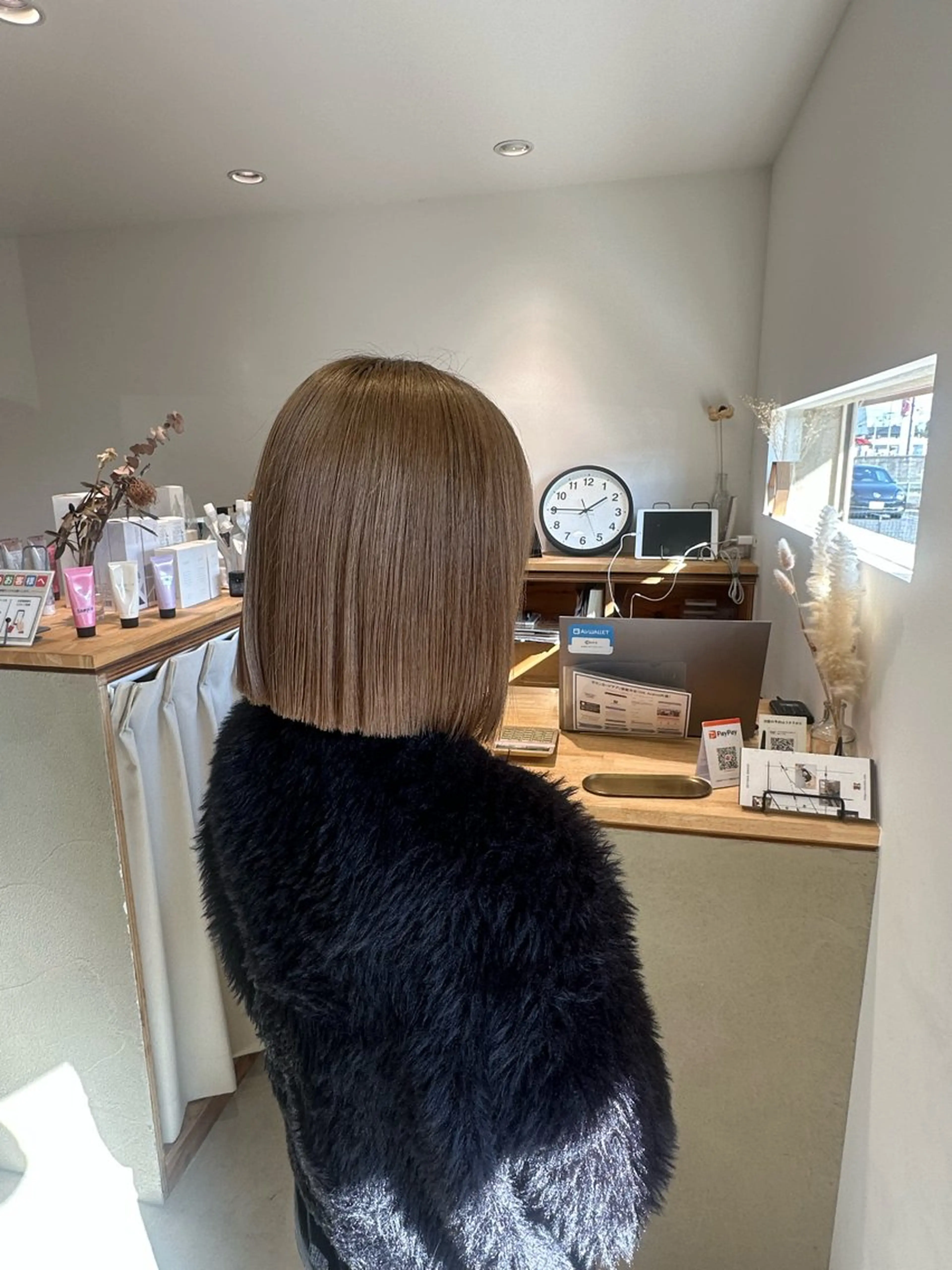 ミディアム ボブ カット レイヤー/蟹江/ くすみカラー/川口のヘアスタイル