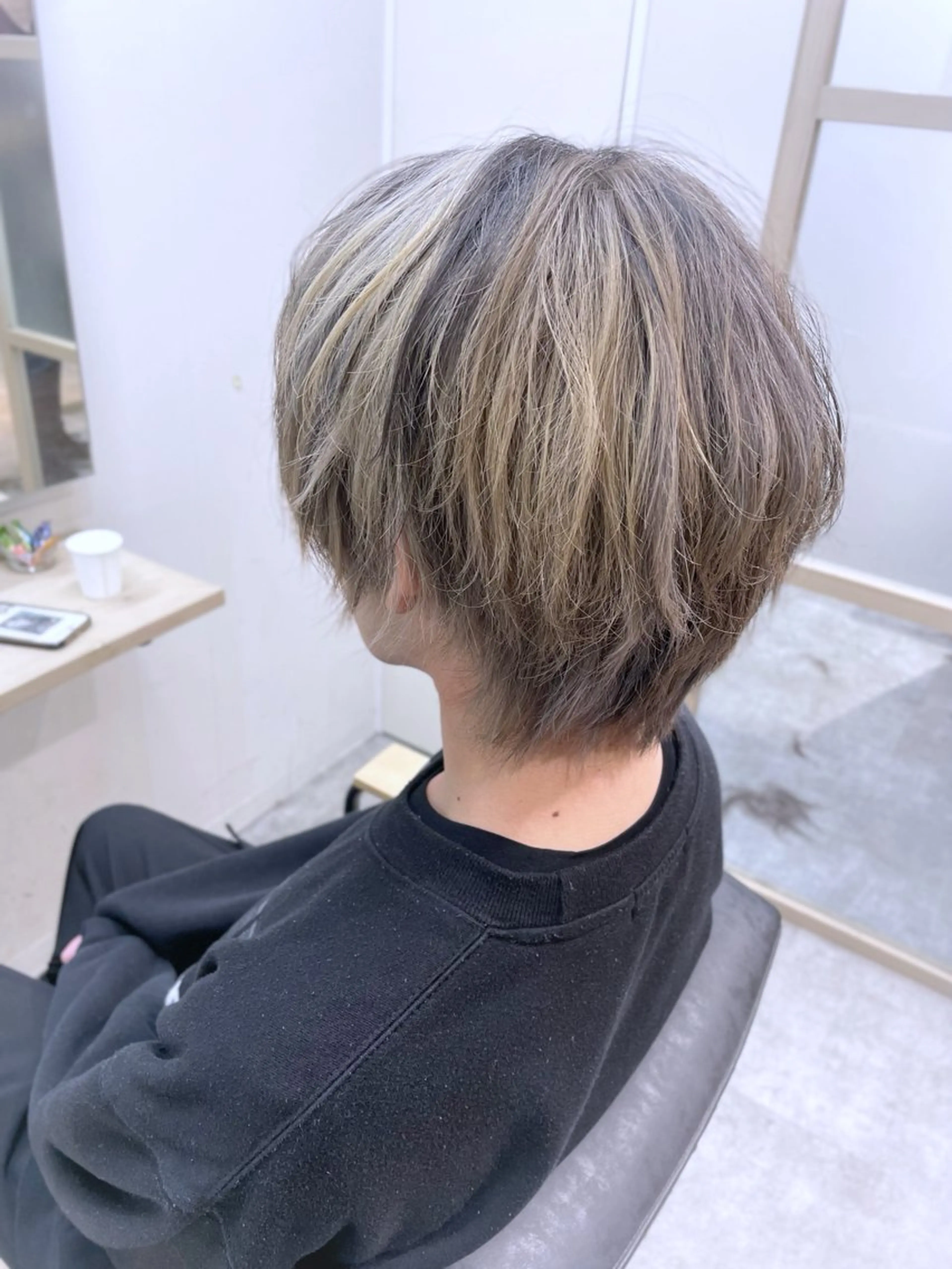 ミディアム カラー メンズ ☁️ケアブリーチ￤ ウルフ￤Shioriのヘアスタイル