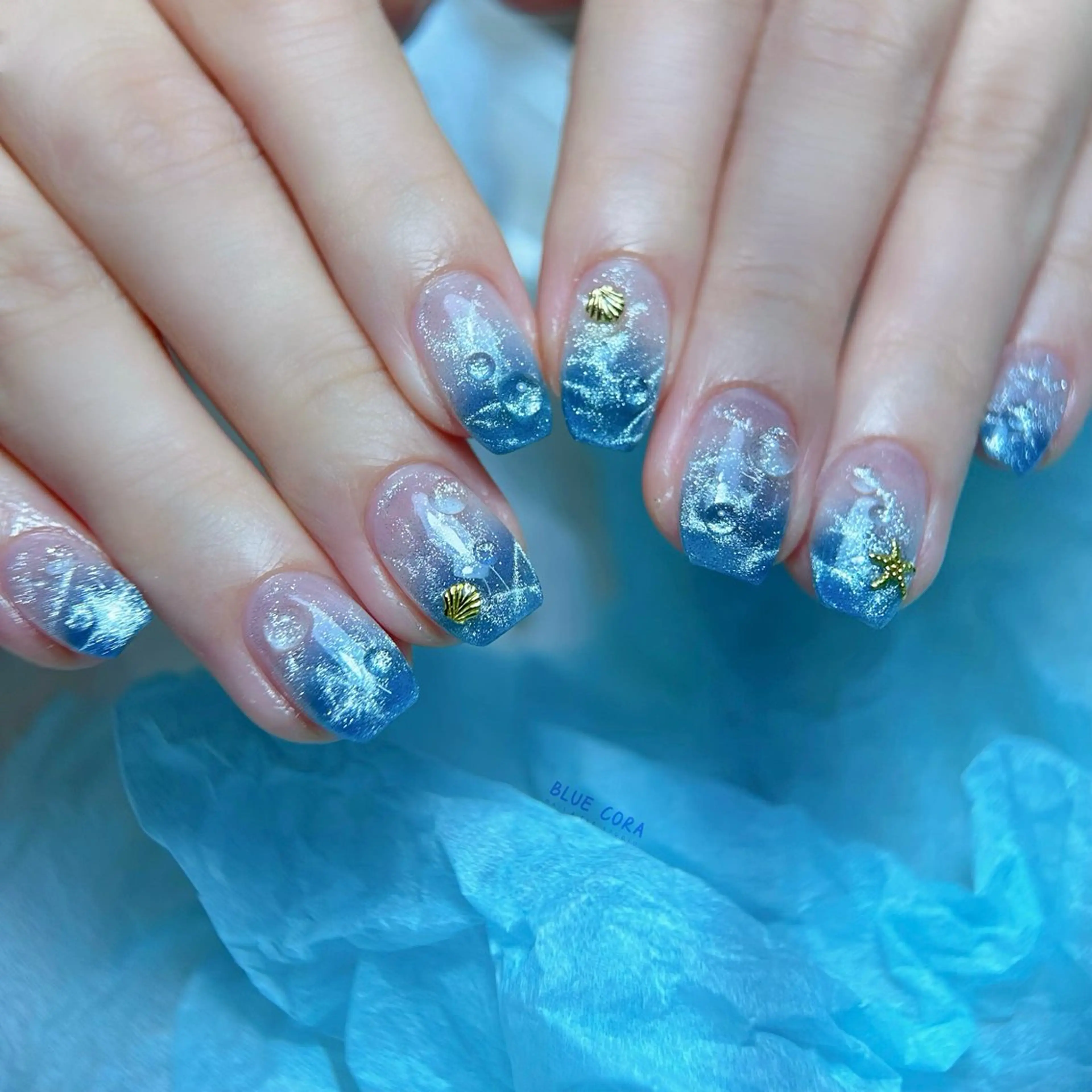 ネイル ハンドネイル ハンドケア BLUE CORA所属・BLUE CORAのネイルデザイン