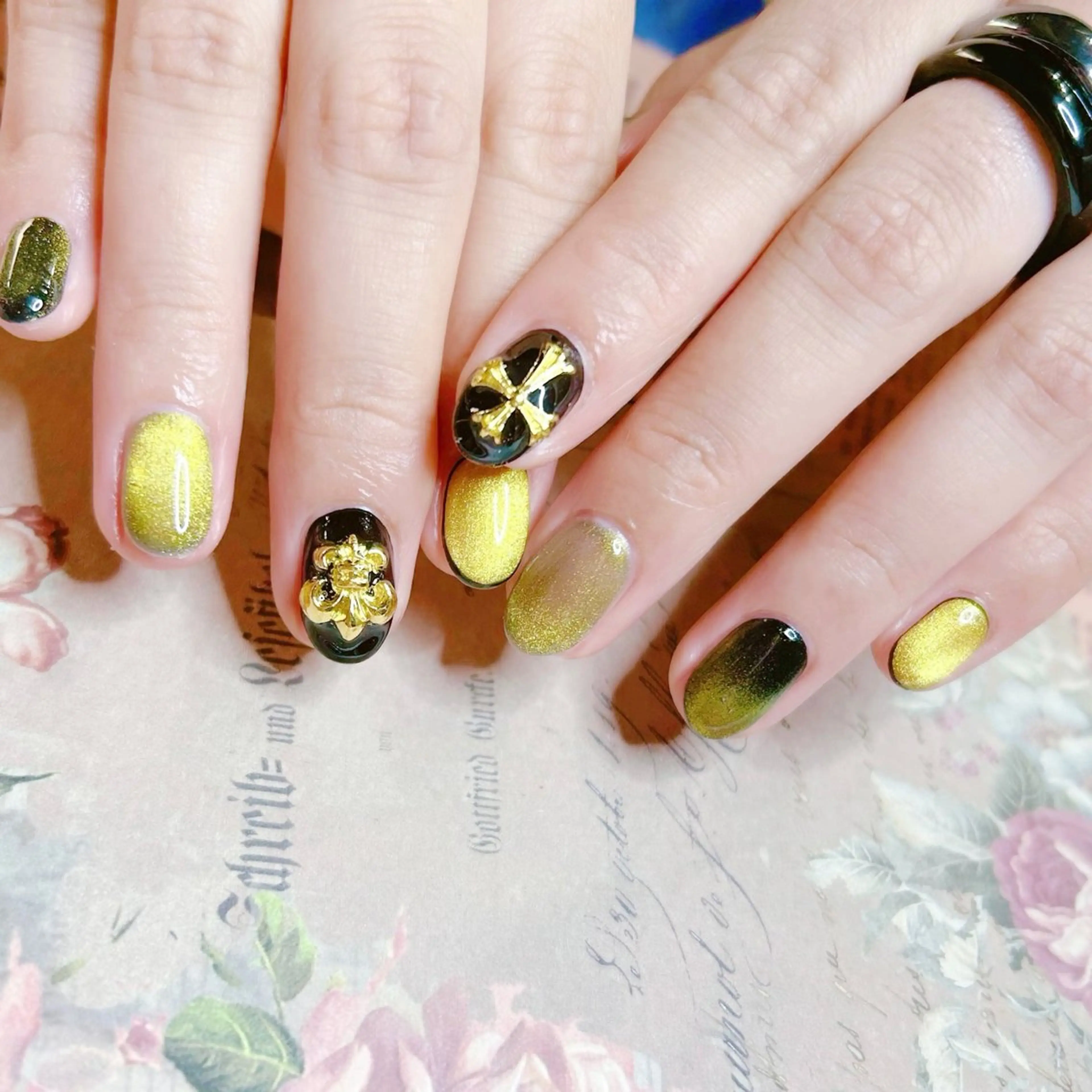 ネイル ハンドネイル NOI ROUGEのネイルデザイン