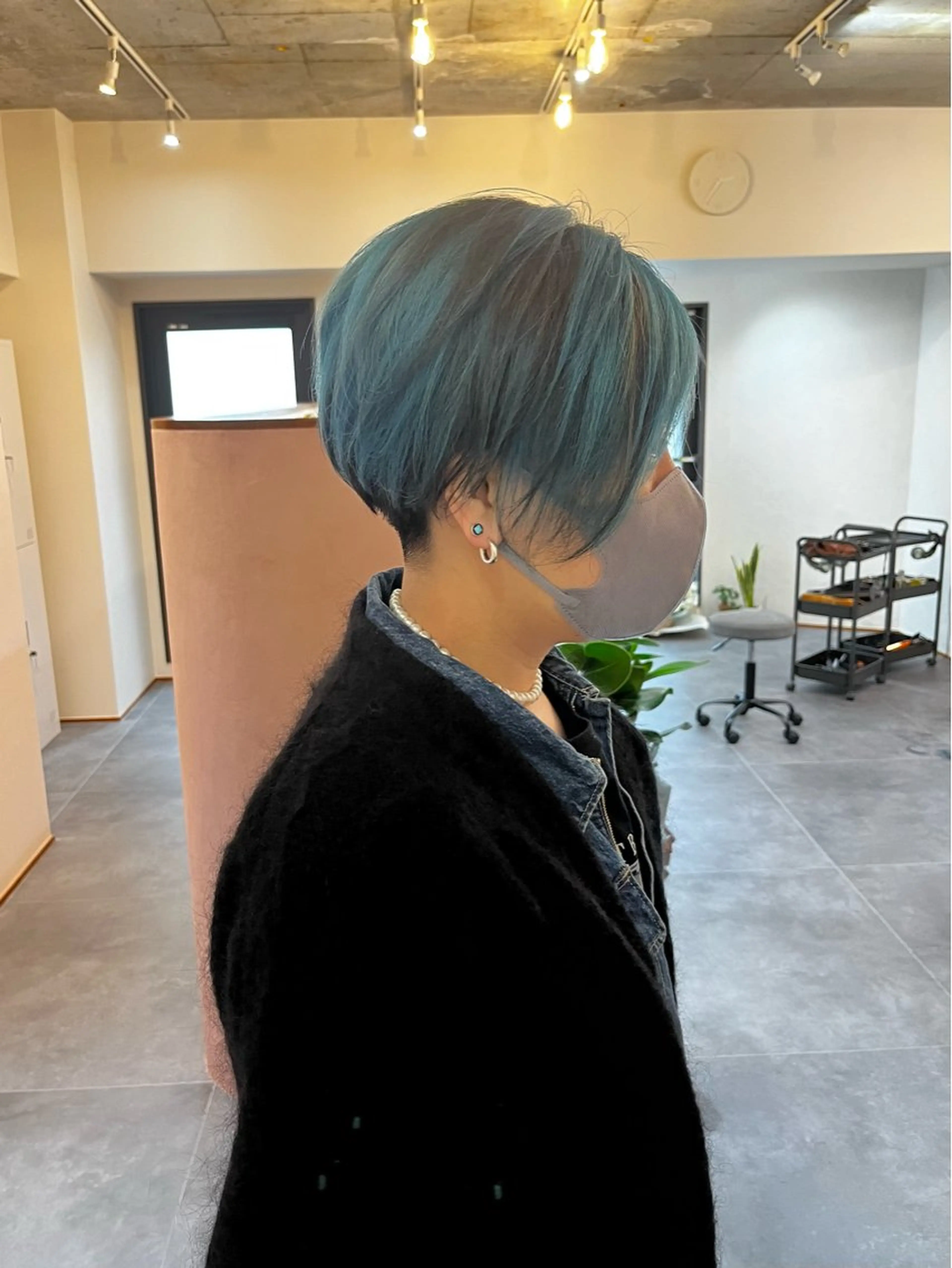 ショート カラー 安達 俊亮のヘアスタイル