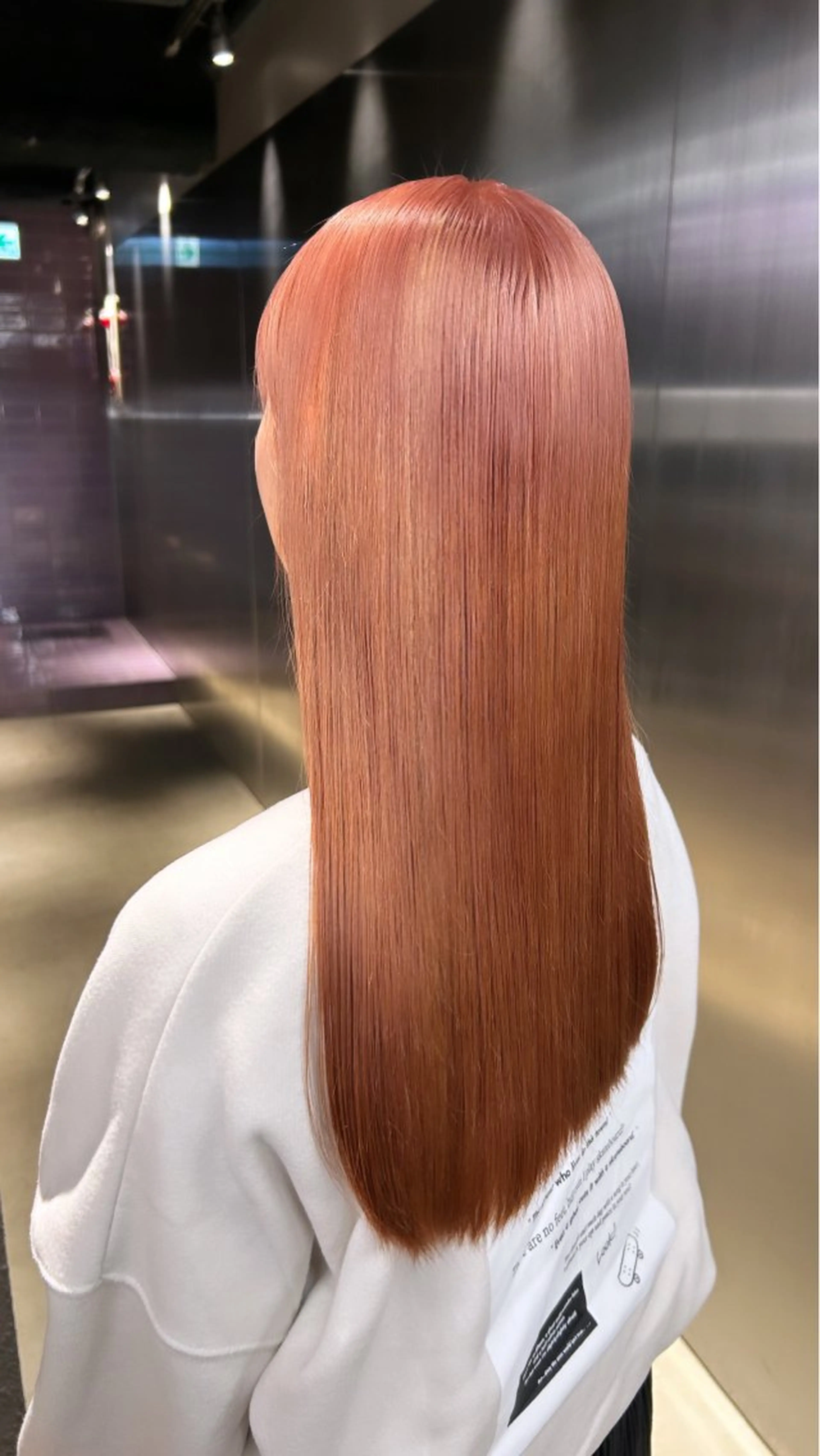 カラー ブリーチ ヘアカラー PELE Nagomiのヘアスタイル