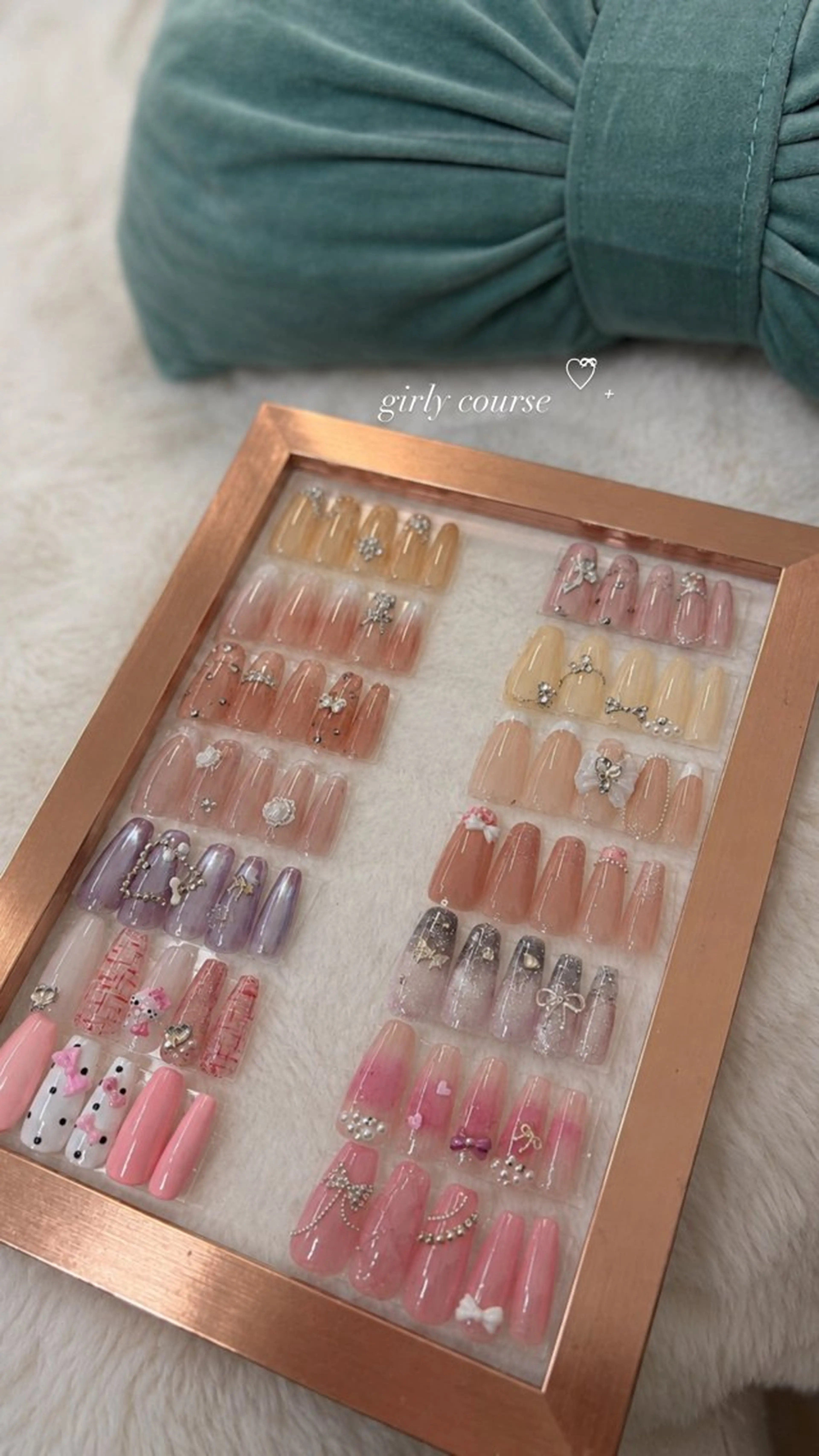 セミロング ハンドネイル soin.nail aiのネイルデザイン