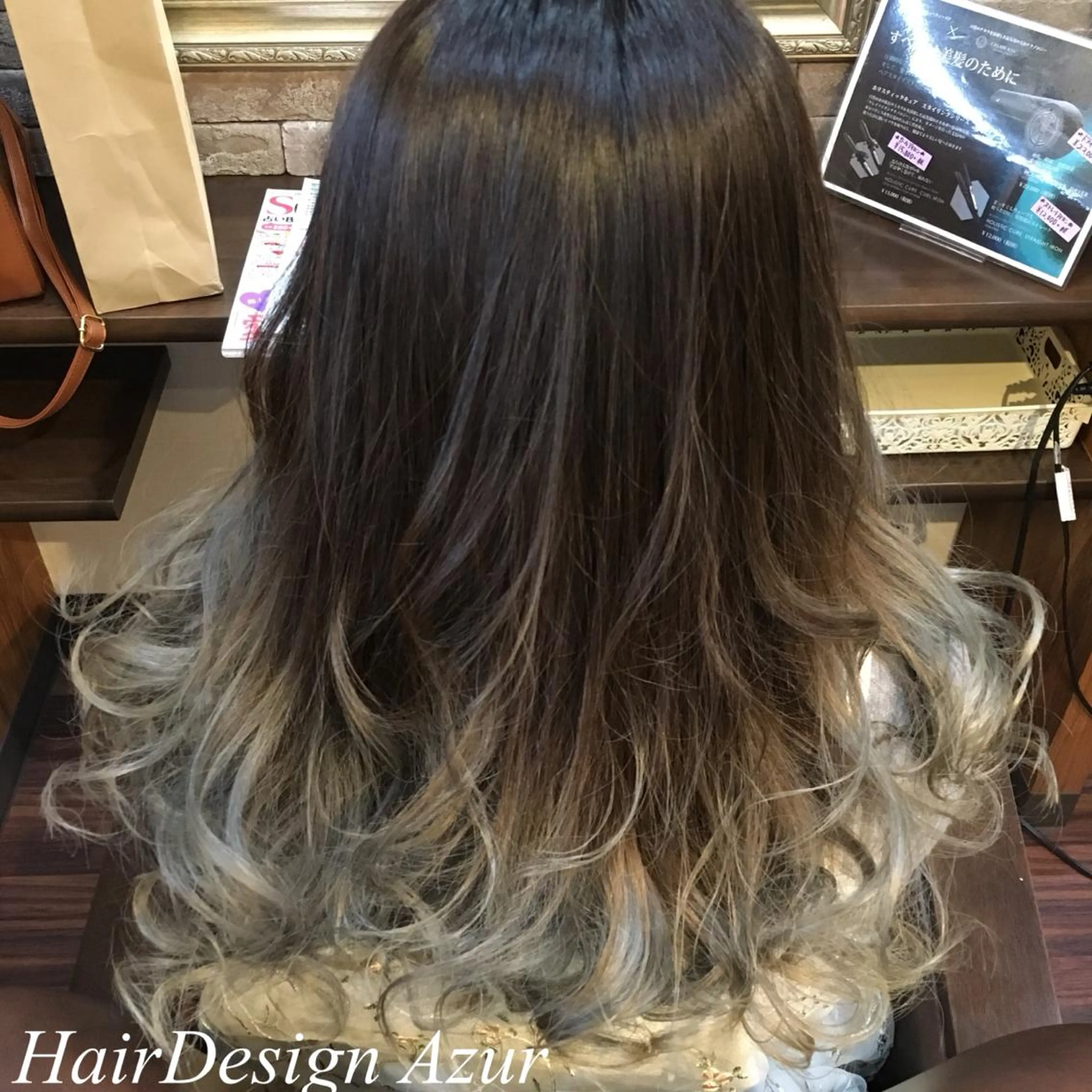 ロング カラー HairDesign Azurのヘアスタイル